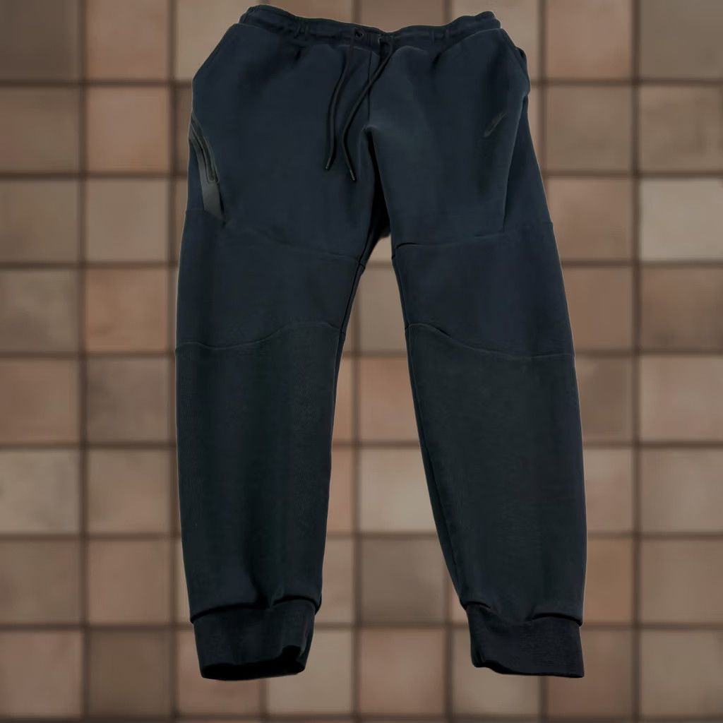 Nike Nike Tech Fleece Jogger Sweatpants Mens L Black Sportswear Casual Lounge Size US 31 - 1 Thumbnail