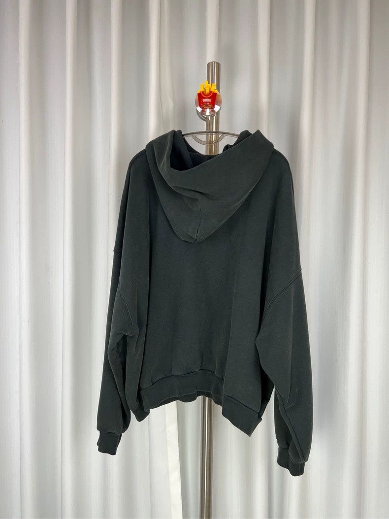 Balenciaga Balenciaga Co-branded Clover Hoodie Sweater Green Size US M / EU 48-50 / 2 - 2 Thumbnail