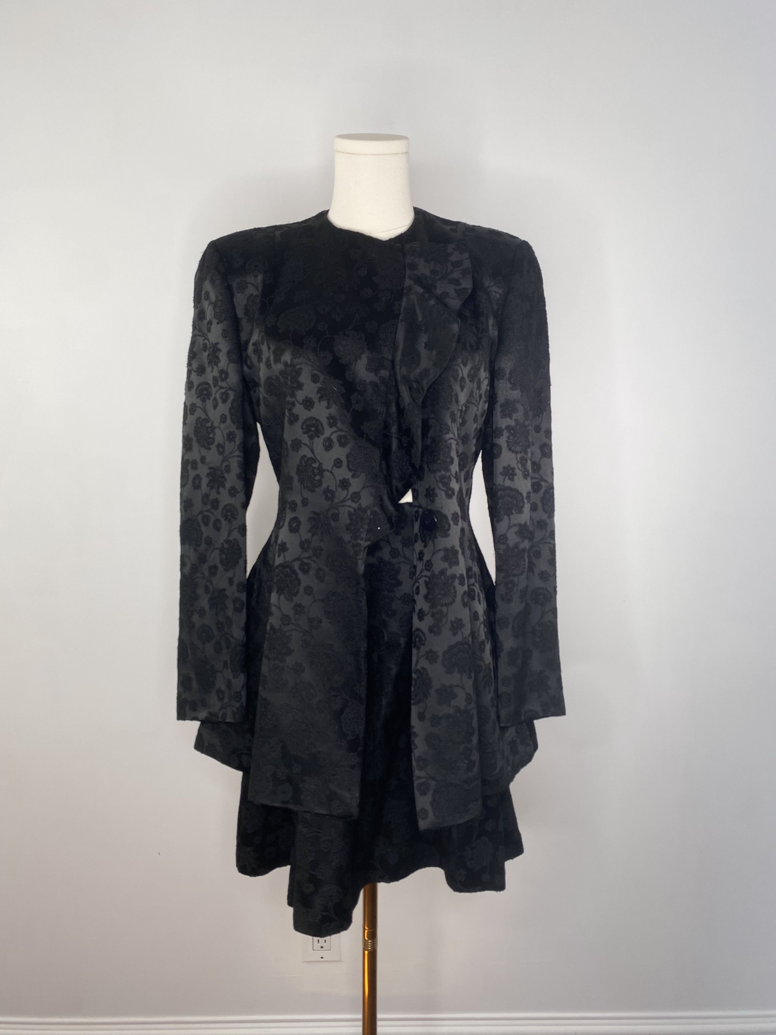 Giorgio Armani Giorgio Armani - Embroidered Black Two-Piece Suit Size S / US 4 / IT 40 - 3 Thumbnail