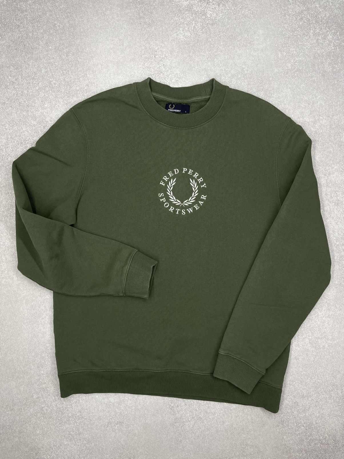 Fred Perry Mens Fred Perry Crewneck Sweatshirt Green Big Center Logo Size US S / EU 44-46 / 1 - 2 Thumbnail