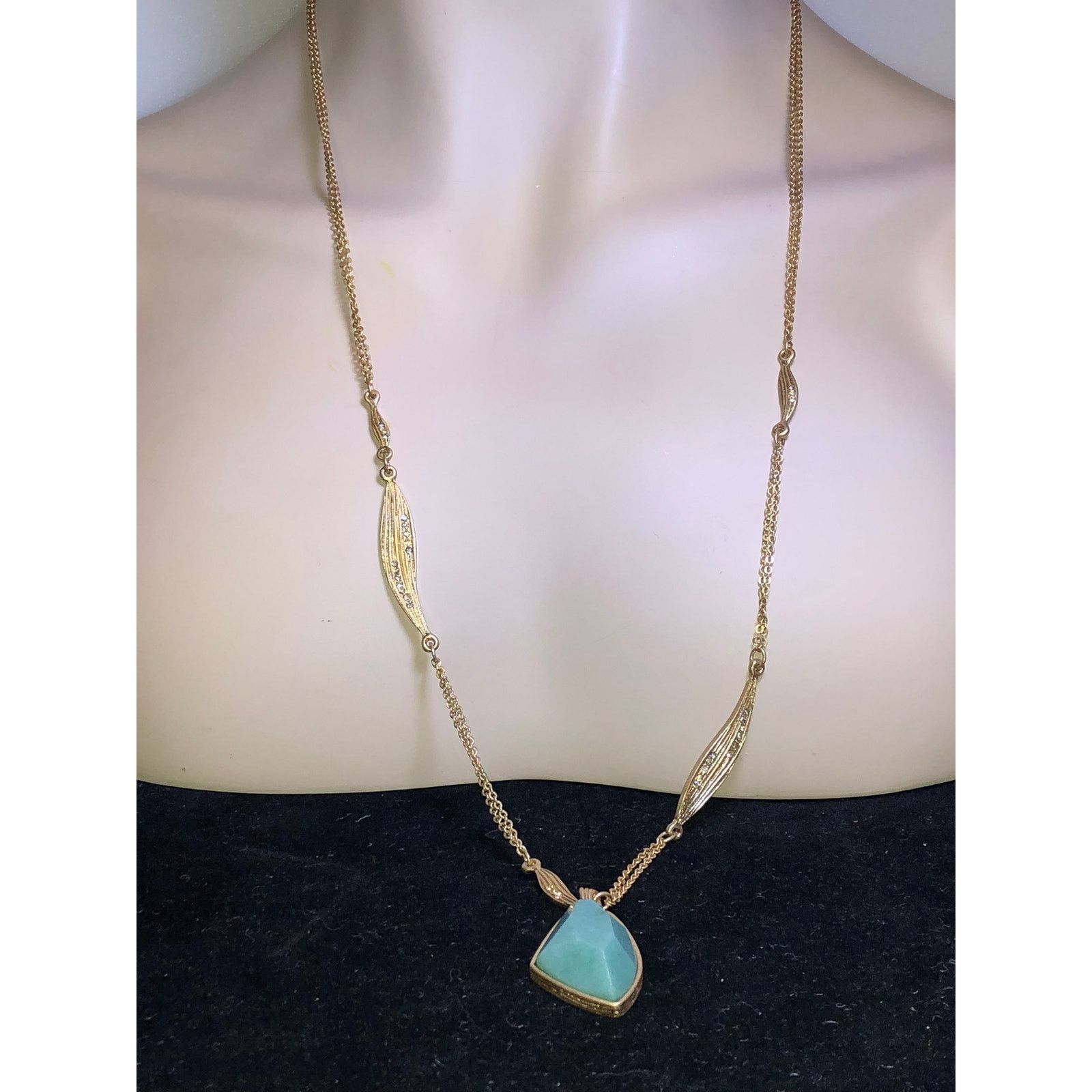 CHLOE + ISABEL amazonite art deco pendant necklace - N002