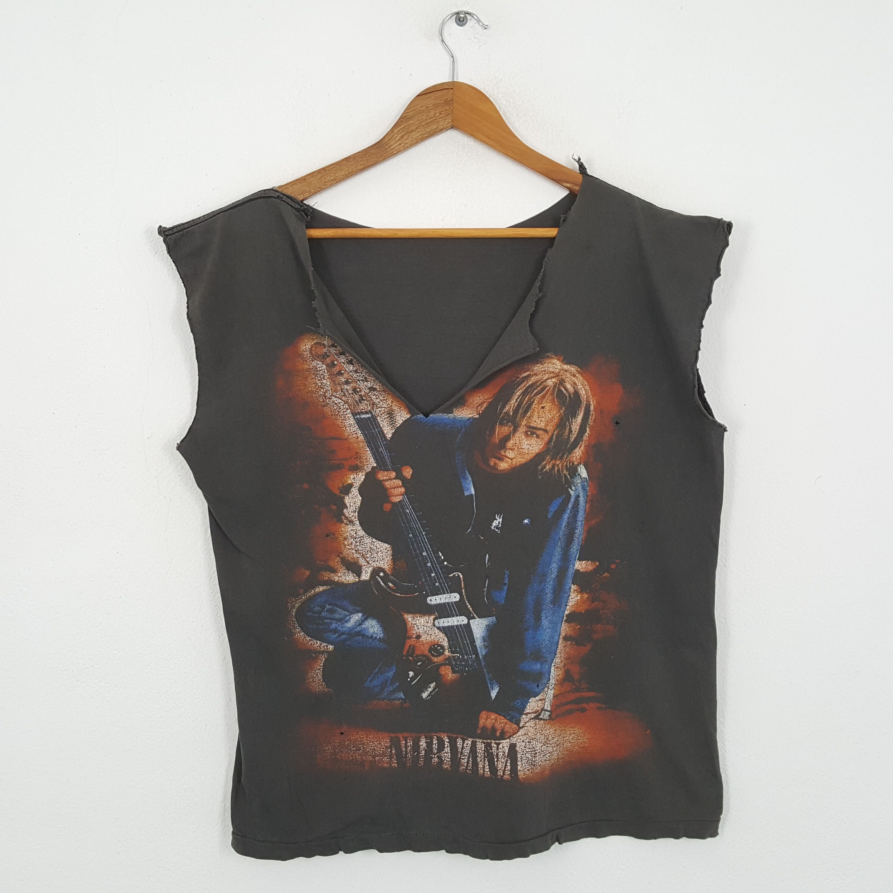 Band Tees × Vintage Vintage NIRVANA American Rock Band Distressed T-Shirts Size US L / EU 52-54 / 3 - 1 Thumbnail