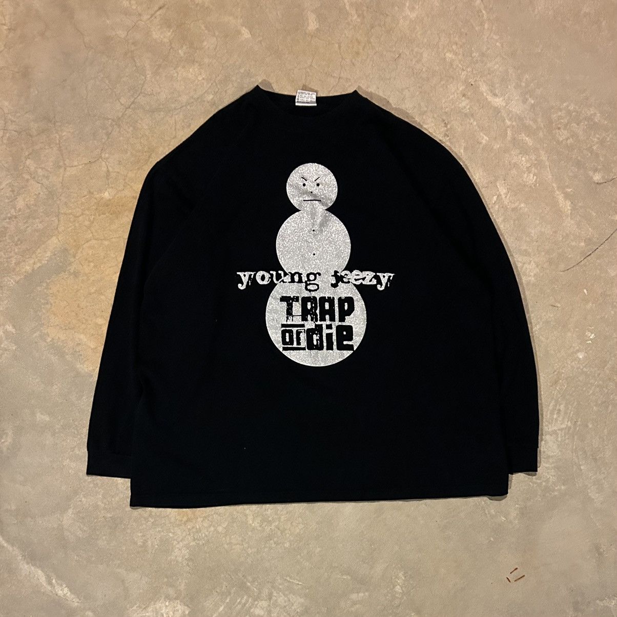 Image of Rap Tees x Vintage Crazy Vintage Y2K Young Jeezy Trap Or Die Snowman Baggy Tee in Black (Size 2XL)