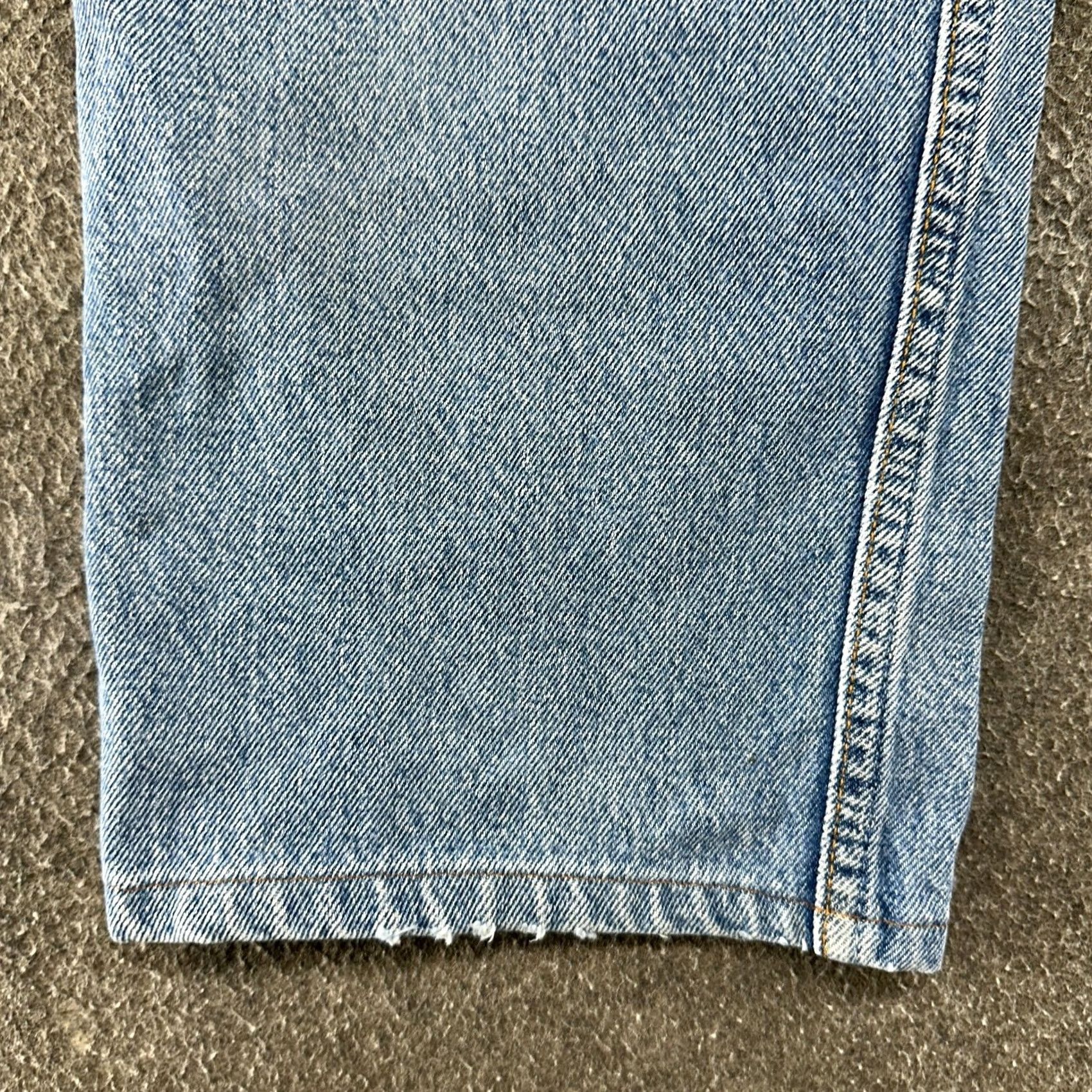 Levi's VINTAGE Levi's 501 Jeans Men 32x29 Blue Straight Regular Light Hemmed USA 90s Size US 34 / EU 50 - 5 Thumbnail
