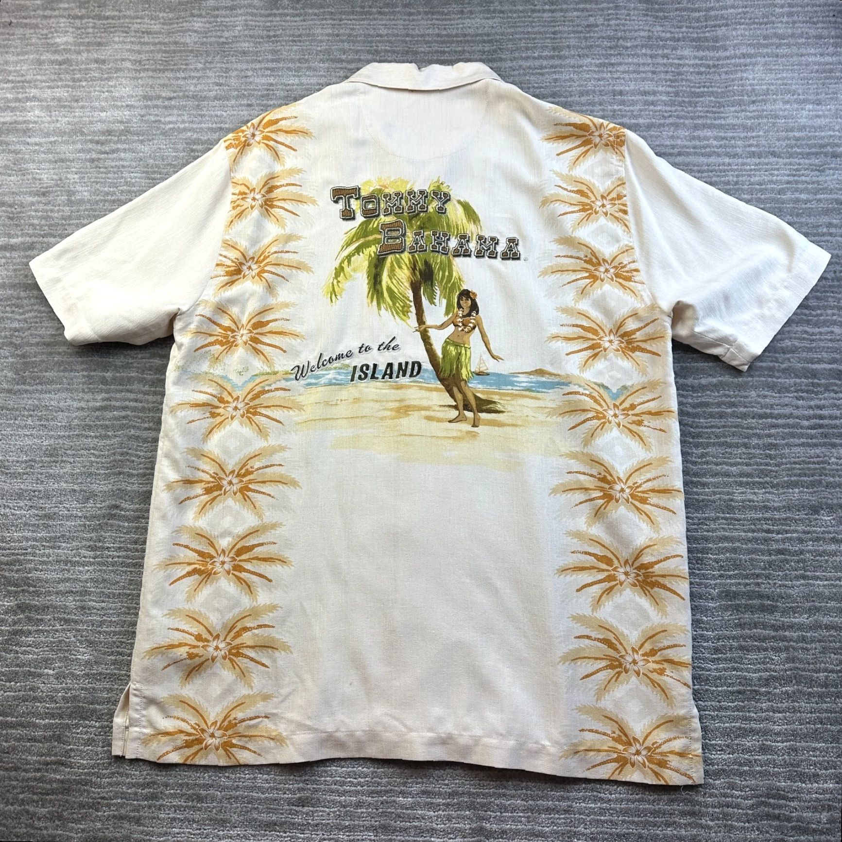Tommy Bahama Tommy Bahama Shirt Mens Medium Beige Tan Camp Hula Girl Embroidered Panel Back Size US M / EU 48-50 / 2 - 3 Thumbnail
