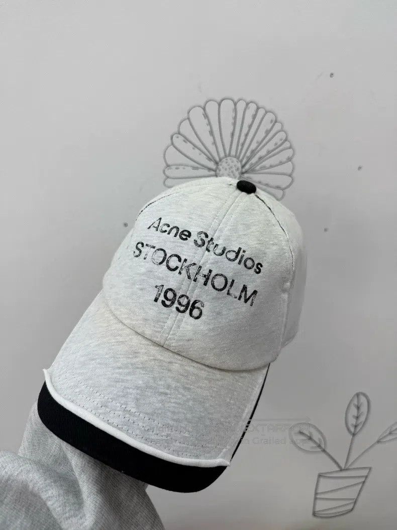 Acne Studios Acne Studios Logo-Embellished Vintage Distressed Baseball Size ONE SIZE - 1 Thumbnail