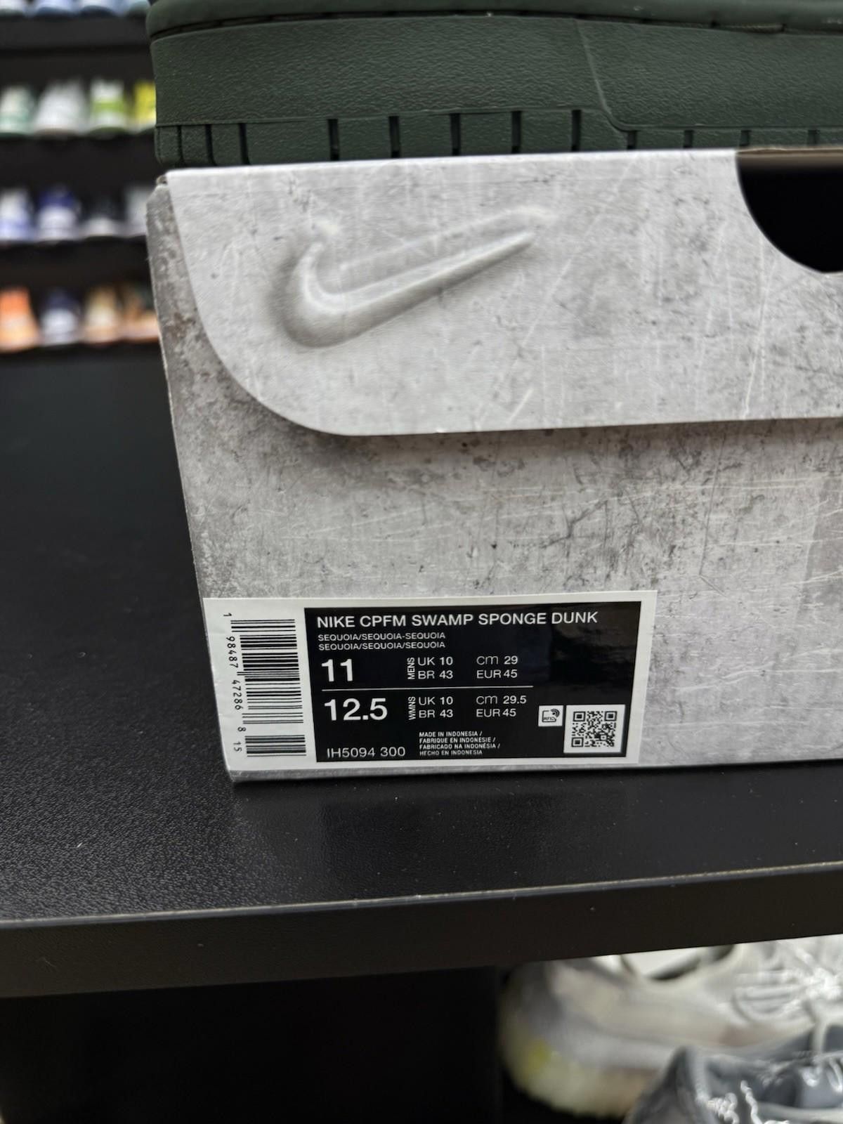 Nike Nike CPFM Cactus Plant Dunk Swamp Sponge Sequoia Black (11) Size US 11 / EU 44 - 11 Thumbnail