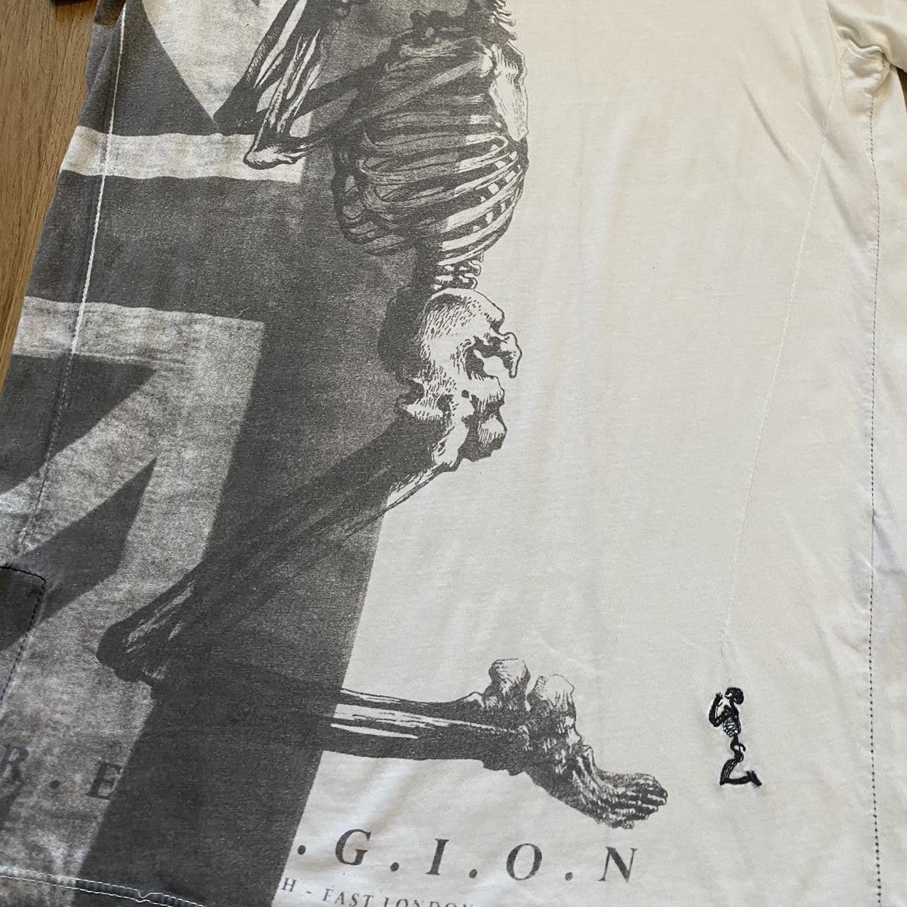 Other Grey and white graphic print skeleton T-shirt Size US M / EU 48-50 / 2 - 6 Thumbnail