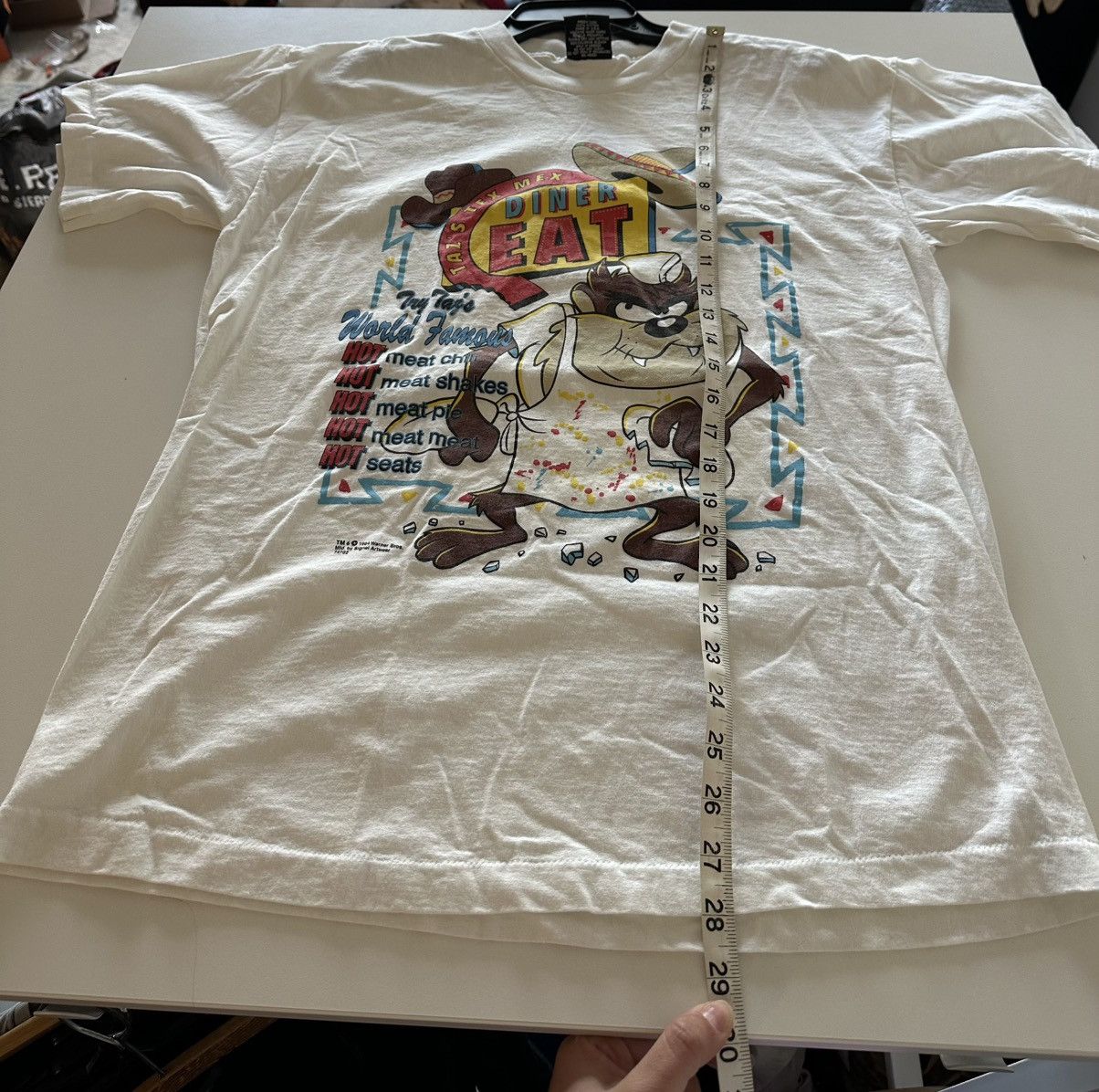 Vintage Vintage Looney Tunes Taz Tee Shirt Tex Mex Hot 1994 90s L Size US L / EU 52-54 / 3 - 7 Thumbnail