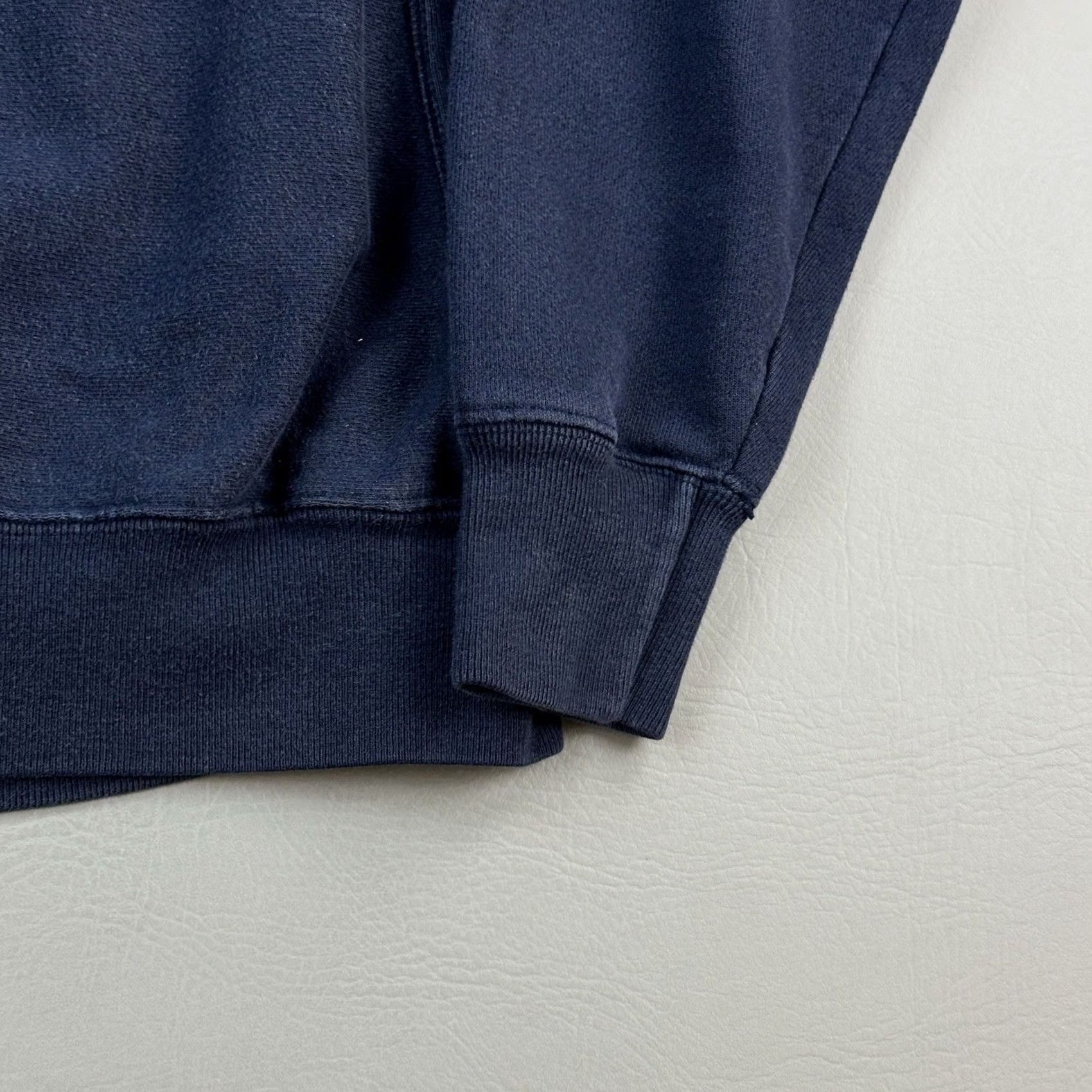 Champion VINTAGE Champion Reverse Weave Sweatshirt Mens M Heavyweight Pullover Blue 90s Retro USA Logo Embroidered Size US M / EU 48-50 / 2 - 3 Thumbnail