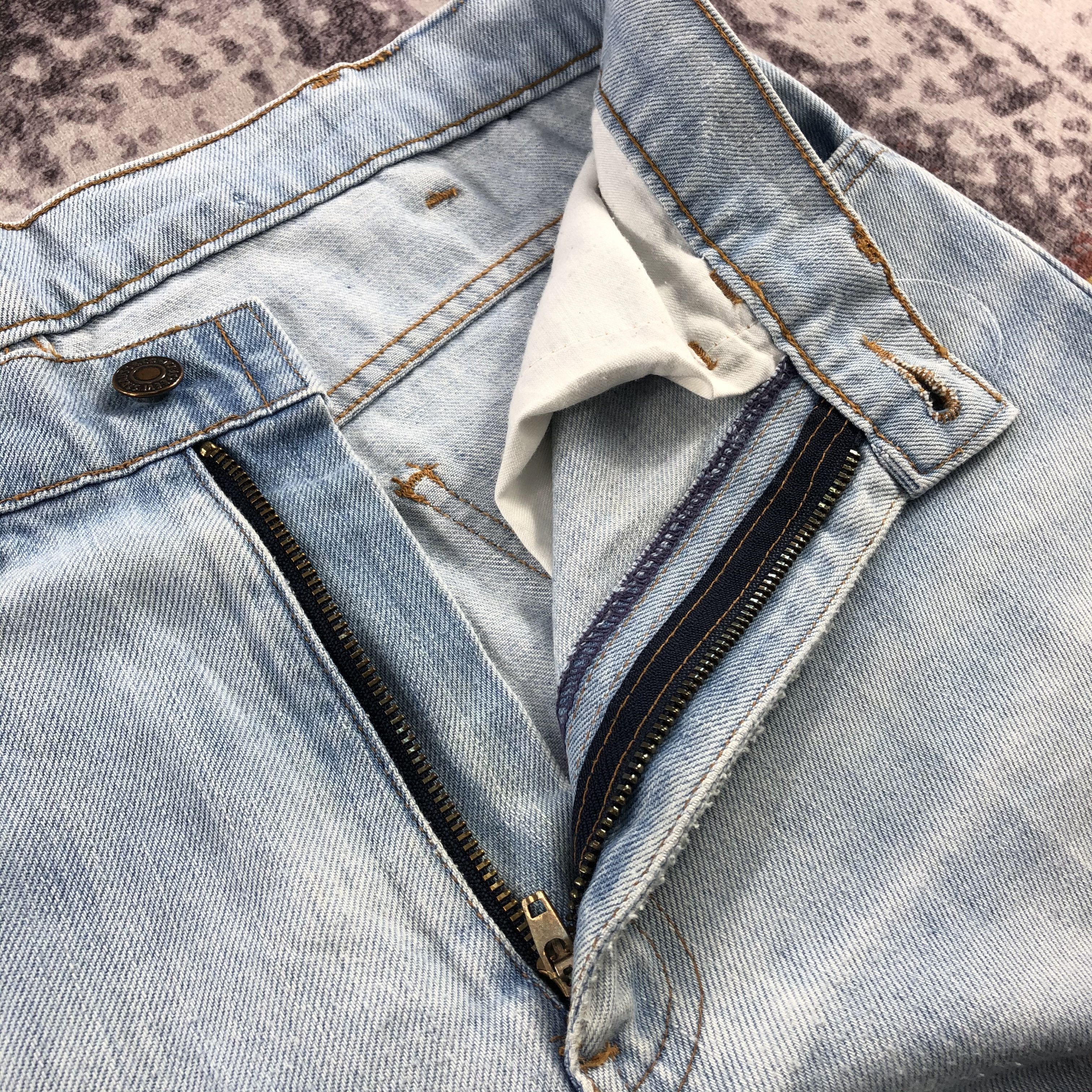Levi's × Vintage 90s Vintage Light Wash Levis Jeans-JM2776 Size US 32 / EU 48 - 9 Thumbnail