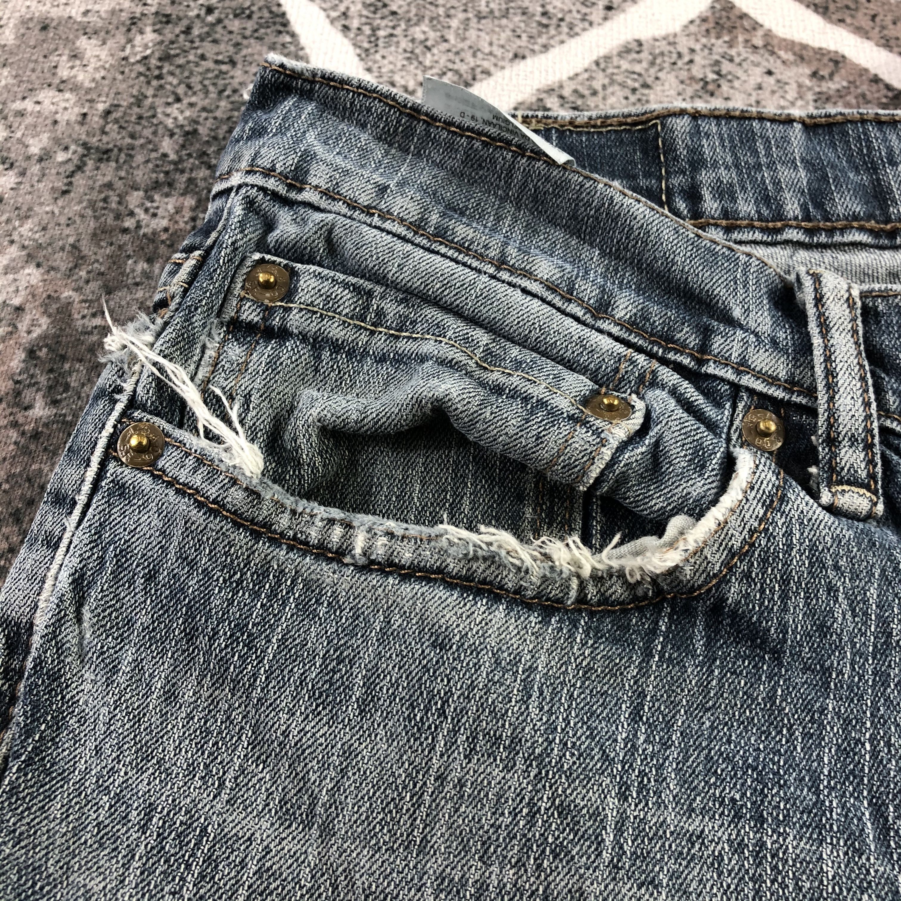 Levi's Vintage Levi's 514 Jeans Faded Blue Denim KJ1422 Size US 31 - 10 Thumbnail