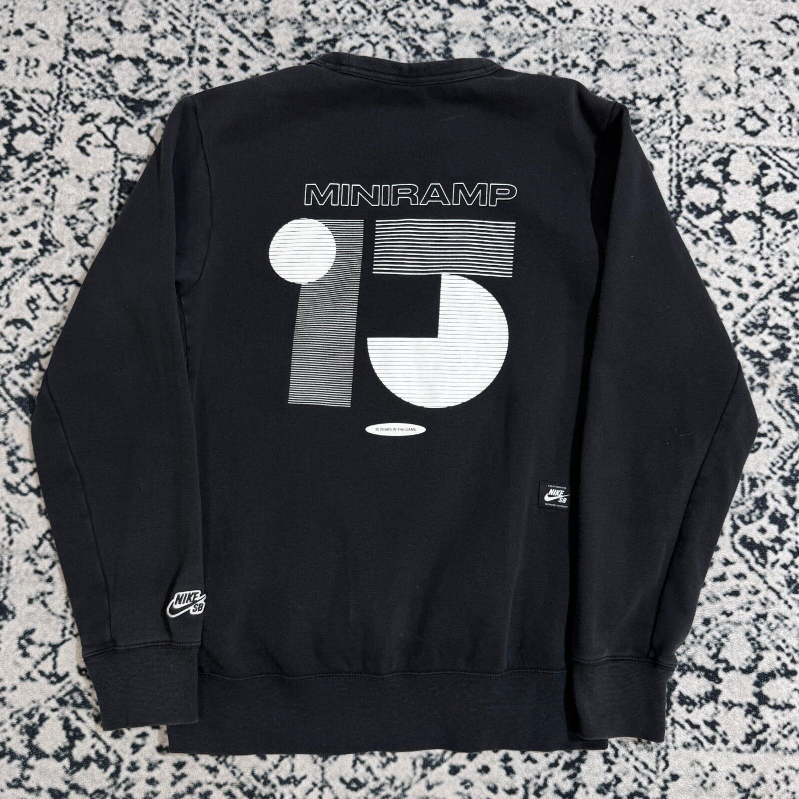 Nike × Vintage Vintage Nike Black Cotton Crewneck Size S Y2K Swoosh Logo Size US S / EU 44-46 / 1 - 12 Thumbnail