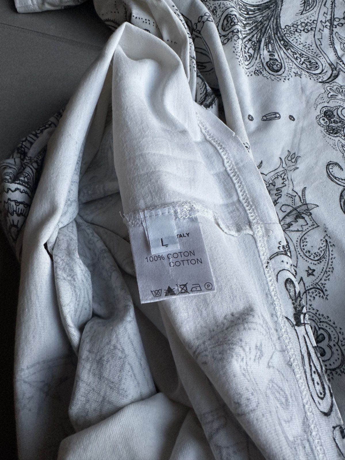 Balmain Balmain Homme AW09 distressed paisley print t-shirt Size US L / EU 52-54 / 3 - 15 Thumbnail