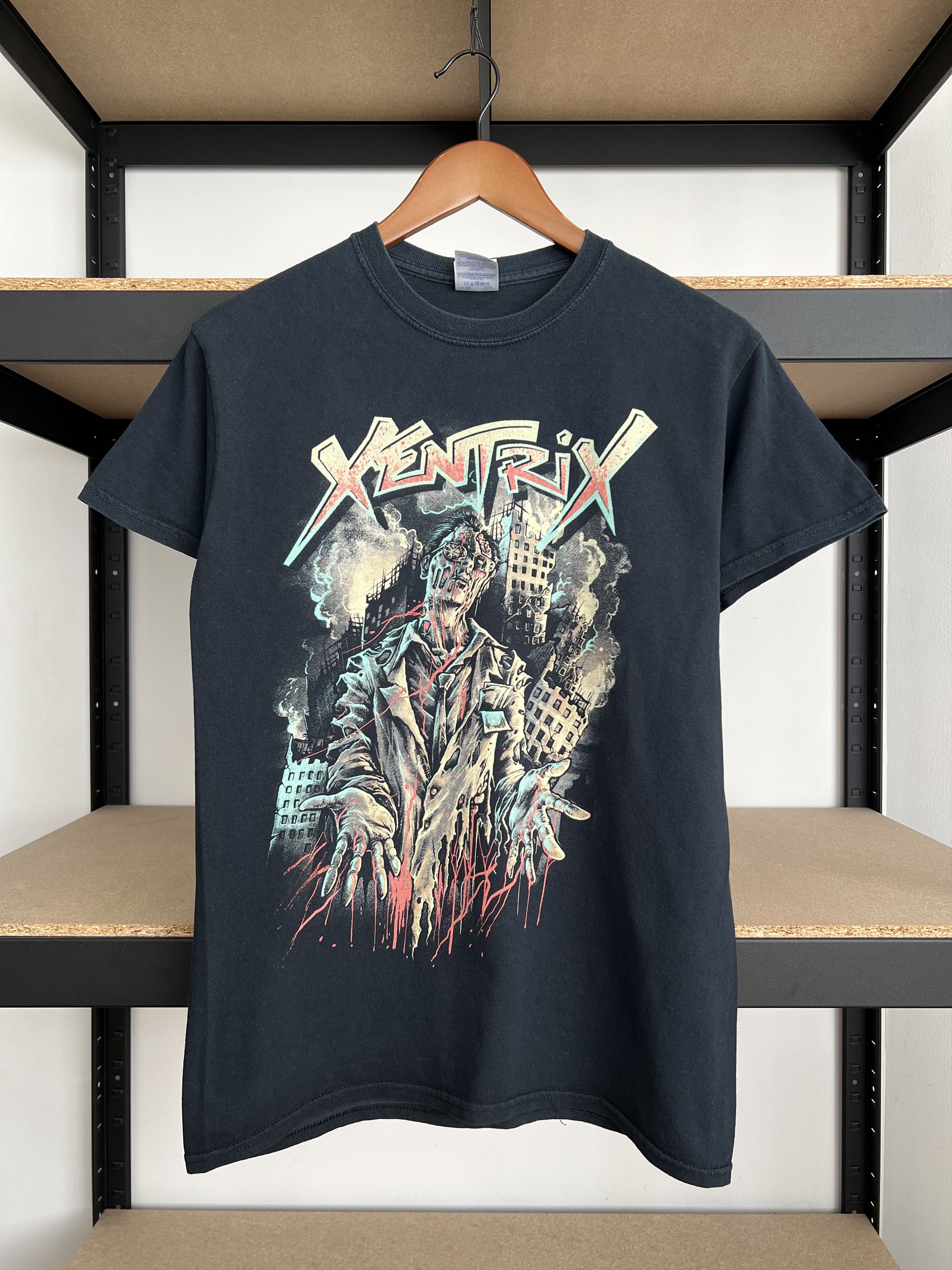 Band Tees Vintage 2000s Xentrix Metal Band Black T-shirt Size US S / EU 44-46 / 1 - 1 Thumbnail