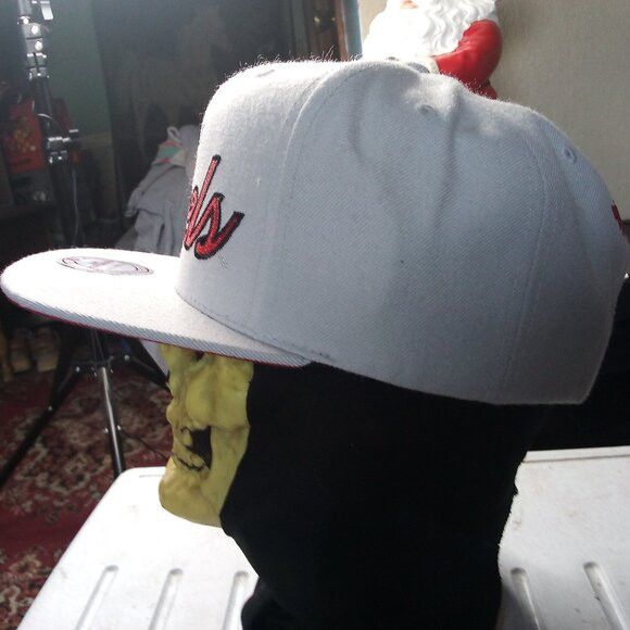 Mitchell & Ness × NCAA NWT Mitchell & Ness UNLV Runnin' Rebels Script Snap Hat Cap Size ONE SIZE - 2 Thumbnail