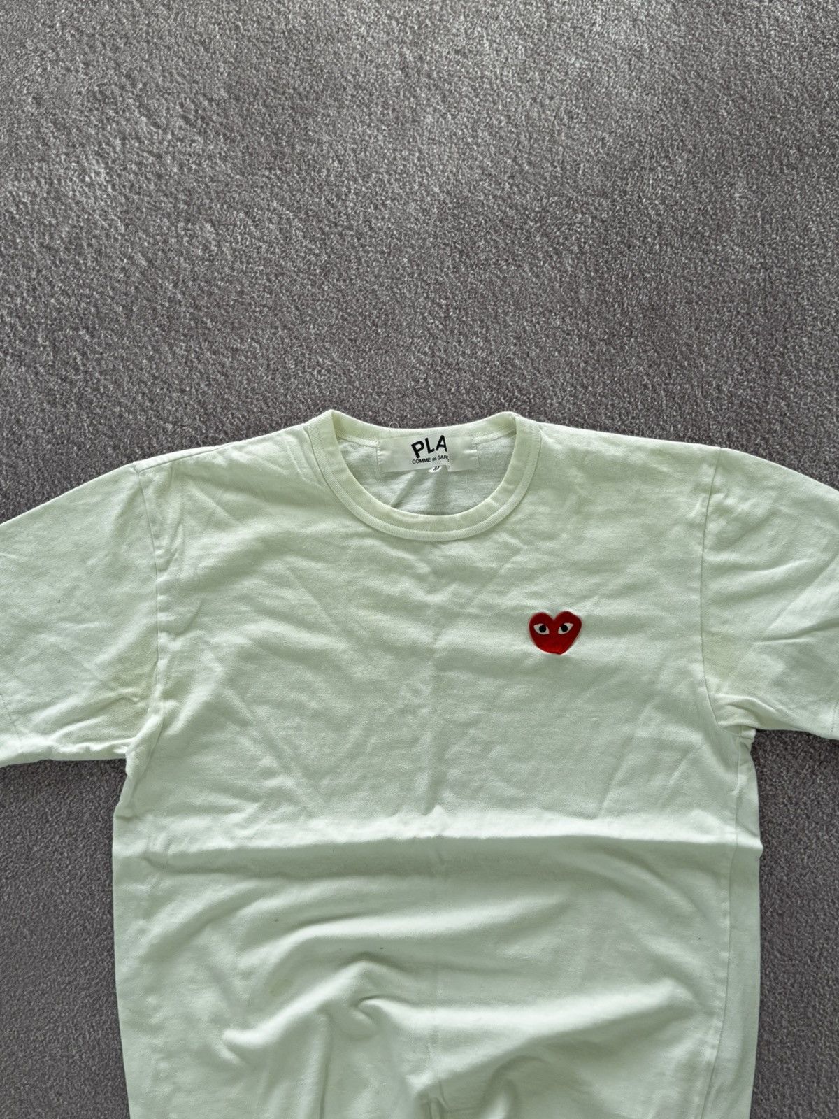 Comme des Garcons PLAY Play Comme des Garcons T Shirt Heart T Shirt Size US M / EU 48-50 / 2 - 2 Thumbnail