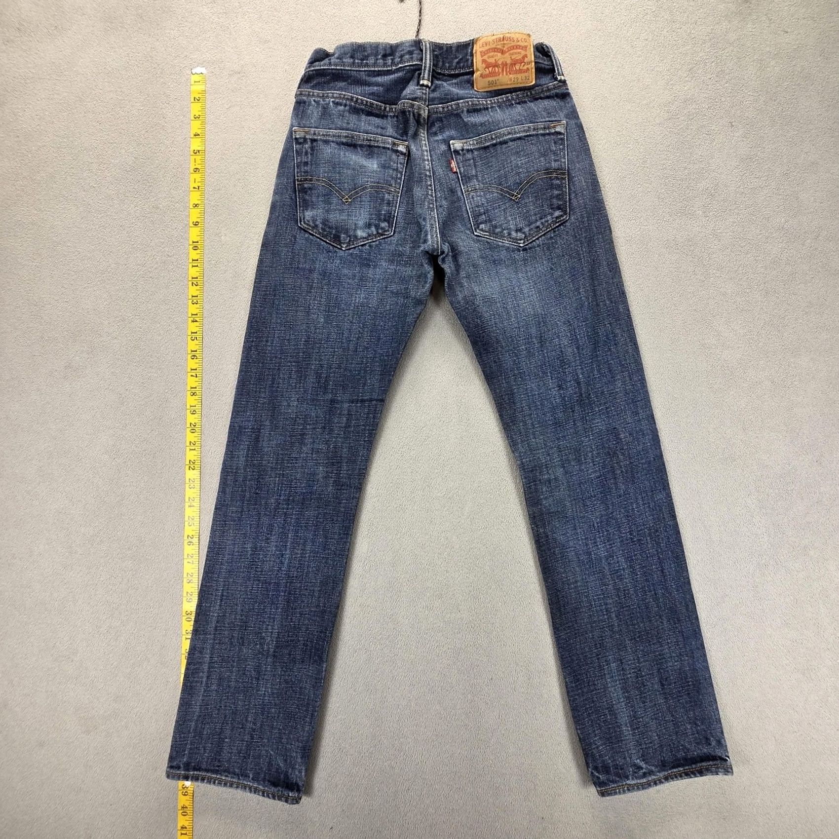 Levi's Levis 501 Jeans Mens Blue Medium Wash Regular Denim Button Fits 25x28 Straight Pockets Logo Cotton Size US 26 / EU 42 - 2 Thumbnail