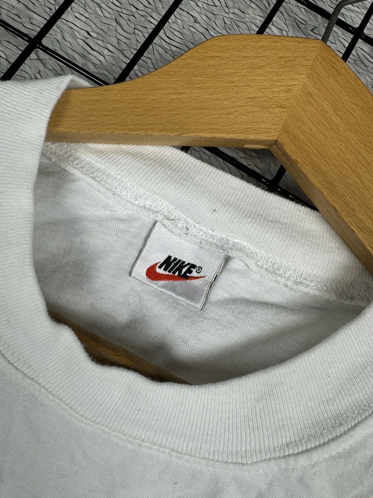 Nike × Vintage Vintage Nike 1997 Soccer Tee big logo y2k M size Size US M / EU 48-50 / 2 - 5 Thumbnail