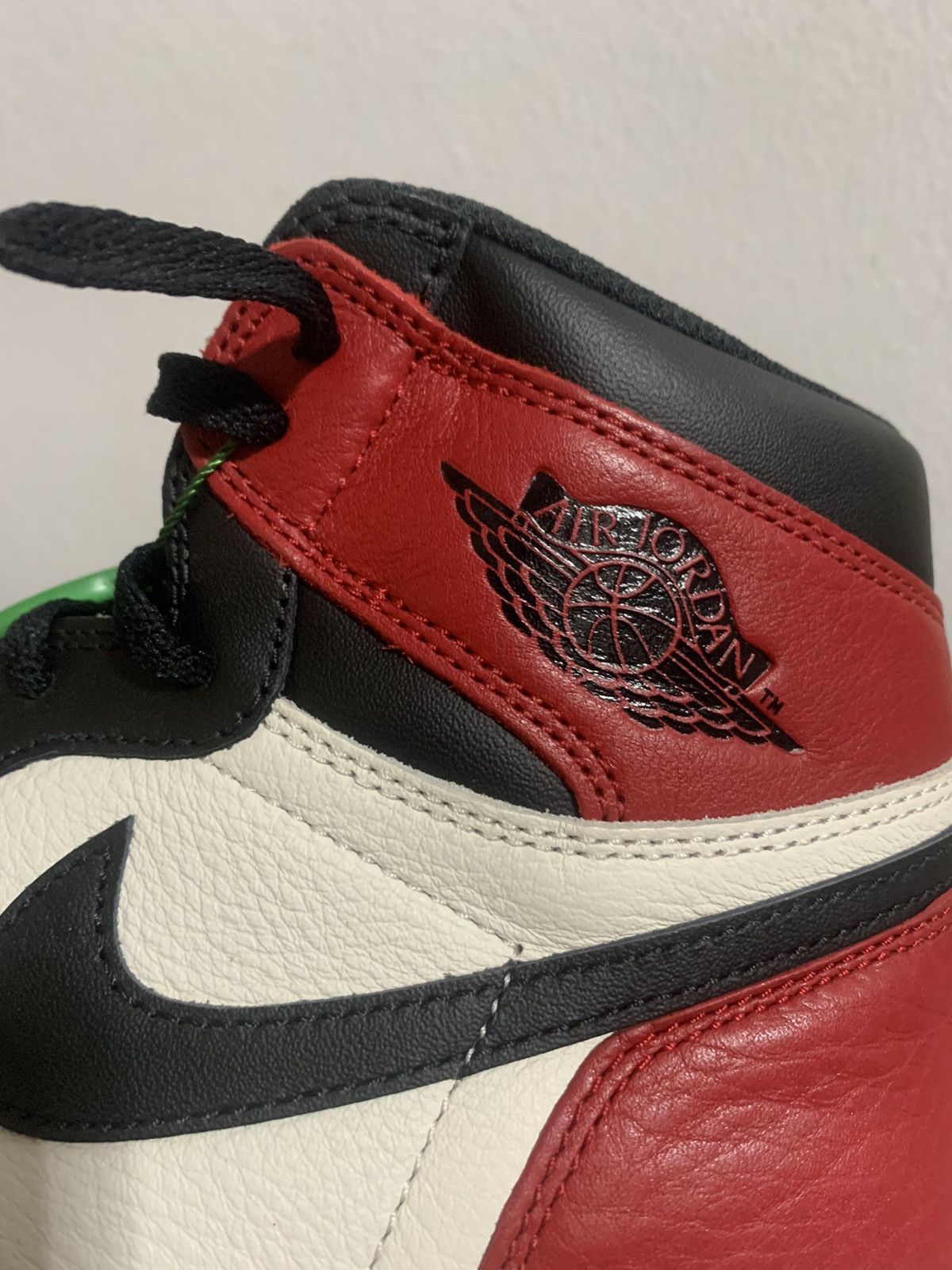 Jordan Brand × Nike AIR JORDAN 1 Retro High OG Bred Size US 10.5 / EU 43-44 - 10 Thumbnail