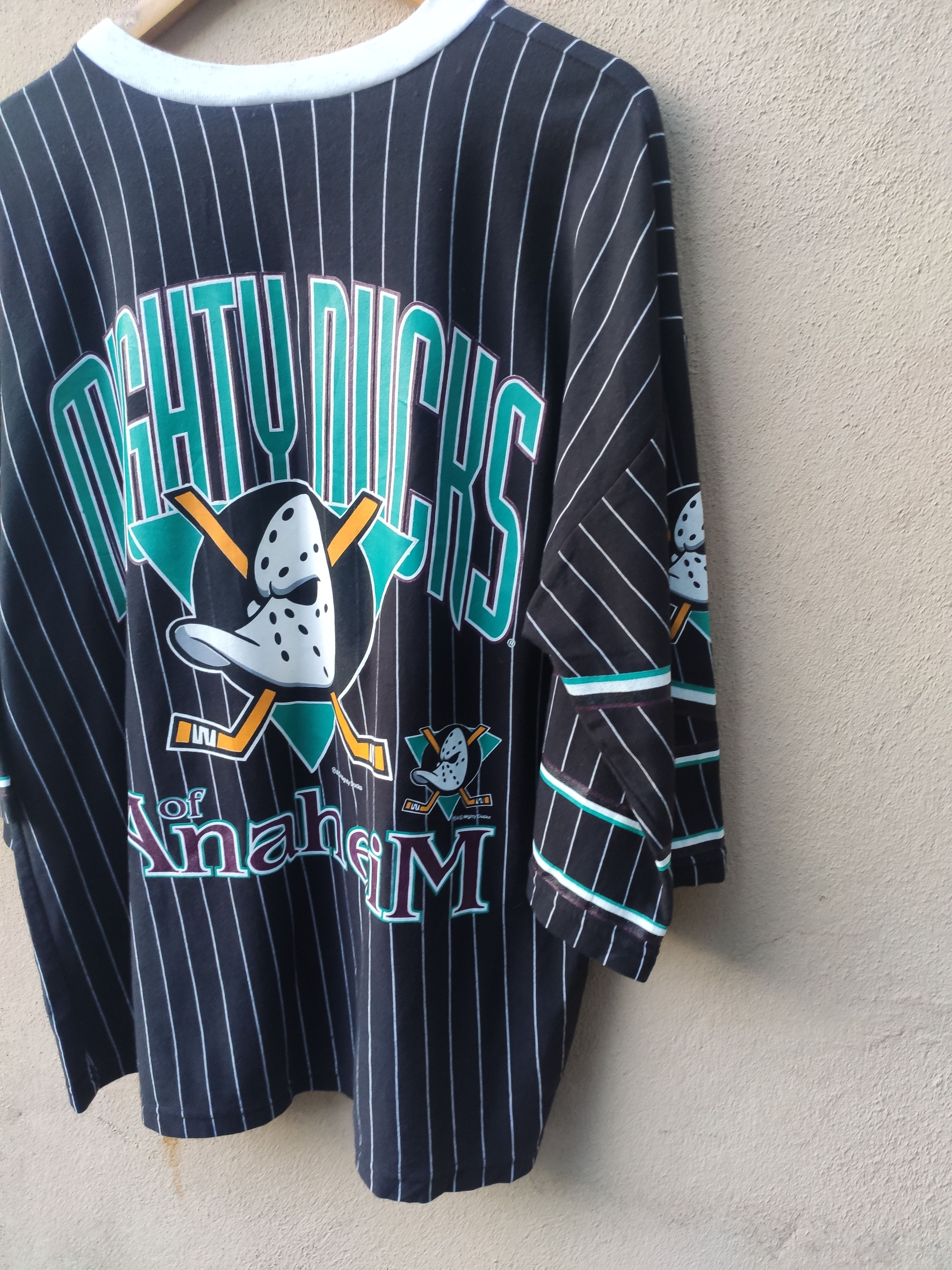 NHL 🔥 Vintage 90s Vintage Mighty Ducks t shirt 3 quarter Size US XL / EU 56 / 4 - 5 Thumbnail