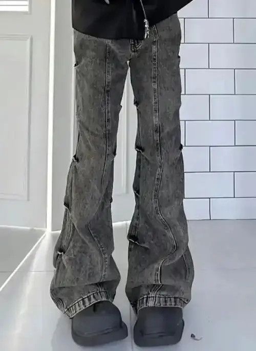 Jean Distressed Style Washed Pleated Bootcut Jean Size US 32 / EU 48 - 2 Thumbnail