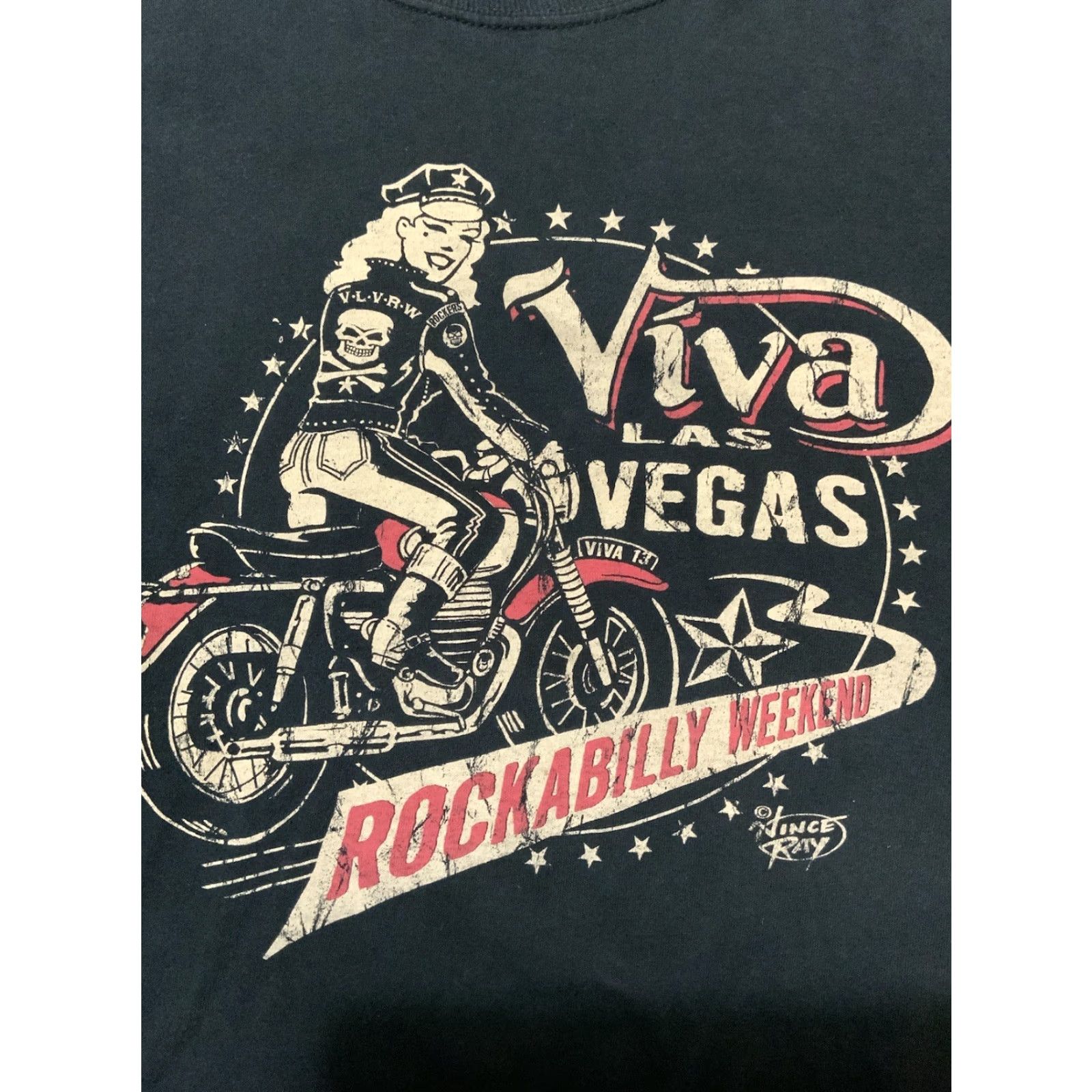 Gildan Viva Las Vegas Rockabilly Weekend Vince Ray Pinup Girl Motorcycle L/S T-Shirt 2XL Black Mens Regular T-Shirt Size US XXL / EU 58 / 5 - 2 Thumbnail