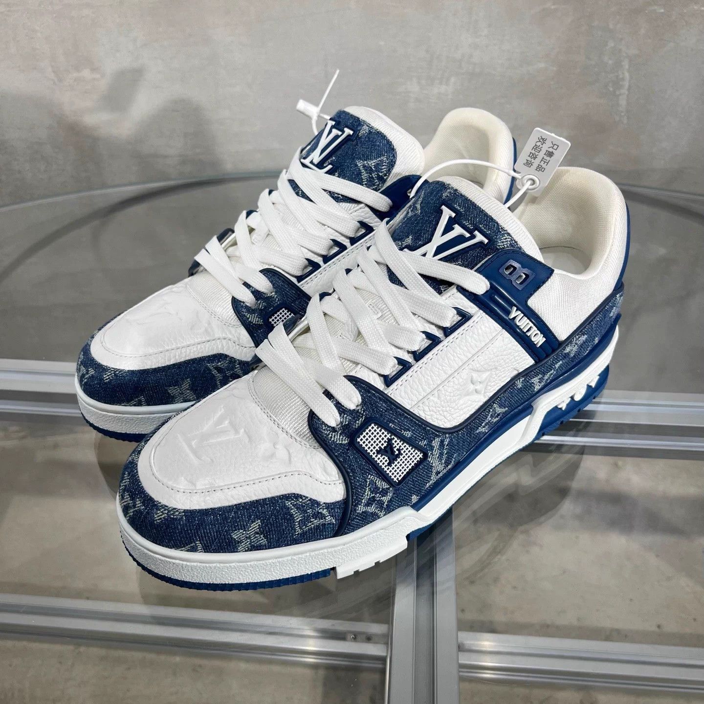 Louis Vuitton LV Trainer White Blue Denim UK8 (42) Tried On Only Size US 8 / EU 41 - 2 Thumbnail