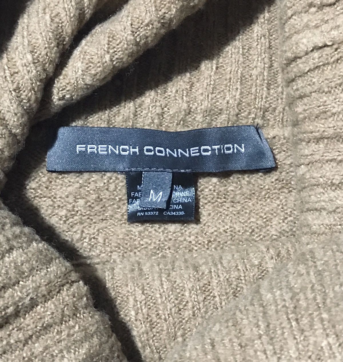 French Connection French Connection Women’s M Turtleneck Sweater Beige NWOT Size M / US 6-8 / IT 42-44 - 3 Thumbnail
