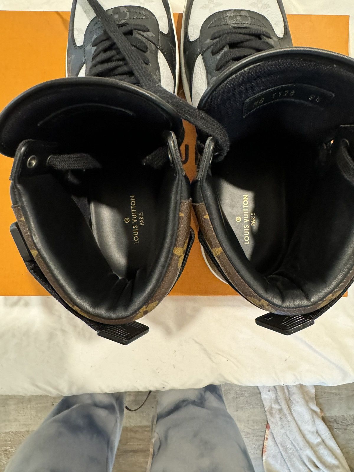 Louis Vuitton Louis Vuitton high top Size US 10.5 / EU 43-44 - 7 Thumbnail