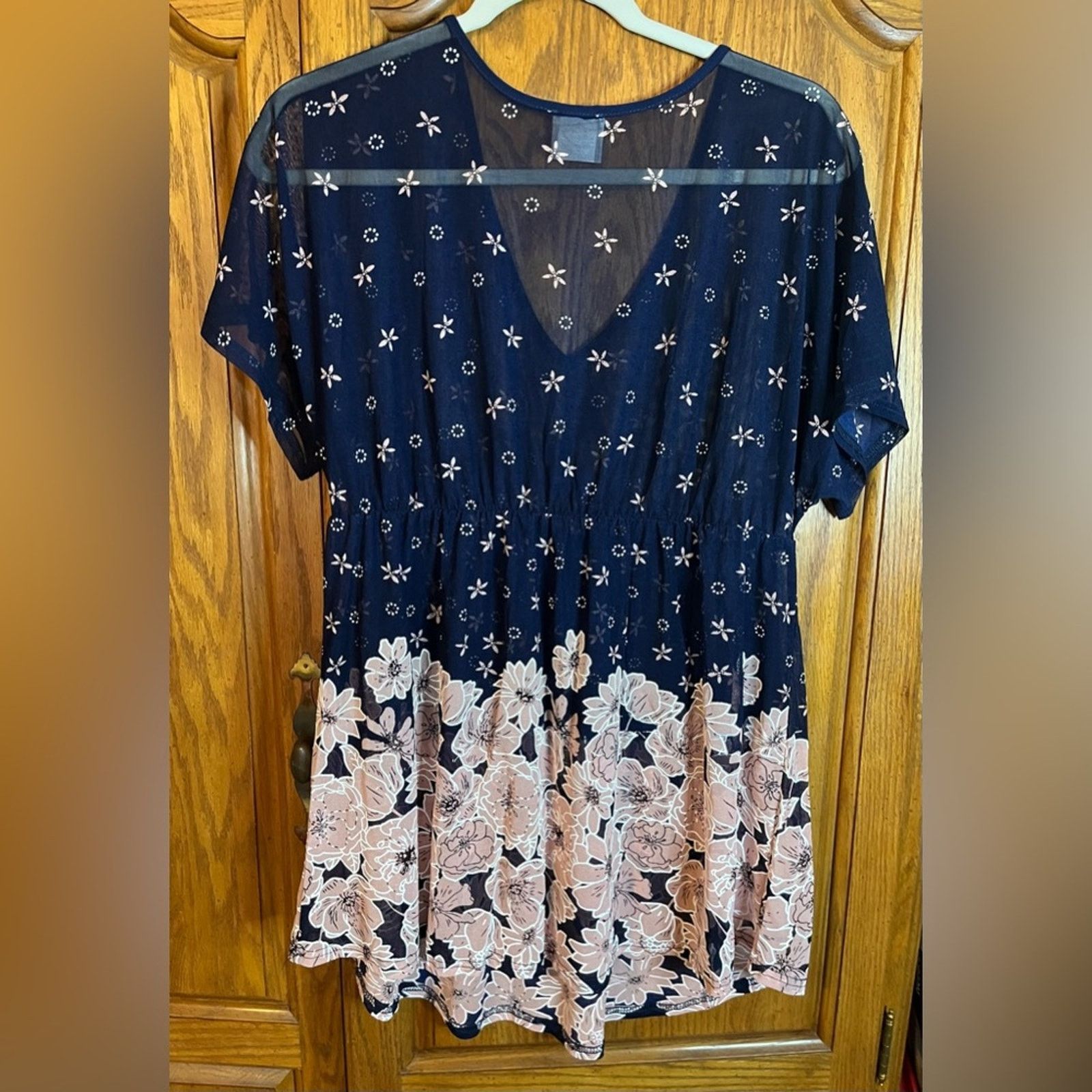 Other Clearance-Sheer Maternity Blouse w/ Drawstring Waist Size L Size L / US 10 / IT 46 - 3 Thumbnail