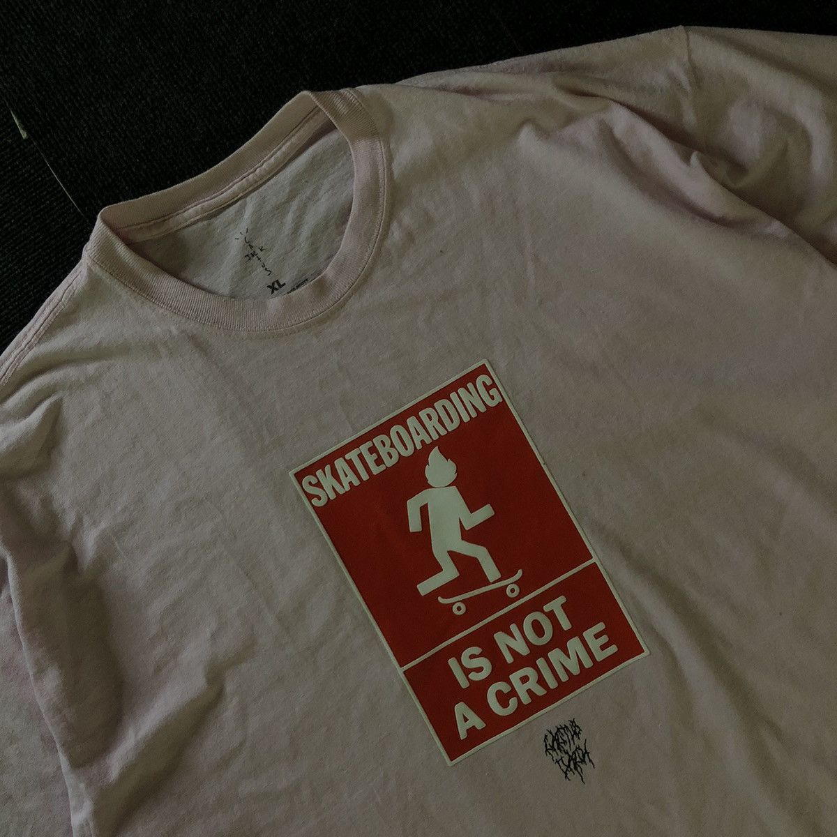 Other Cactus Jack "Skateboarding Is Not A Crime" Size US XL / EU 56 / 4 - 3 Thumbnail