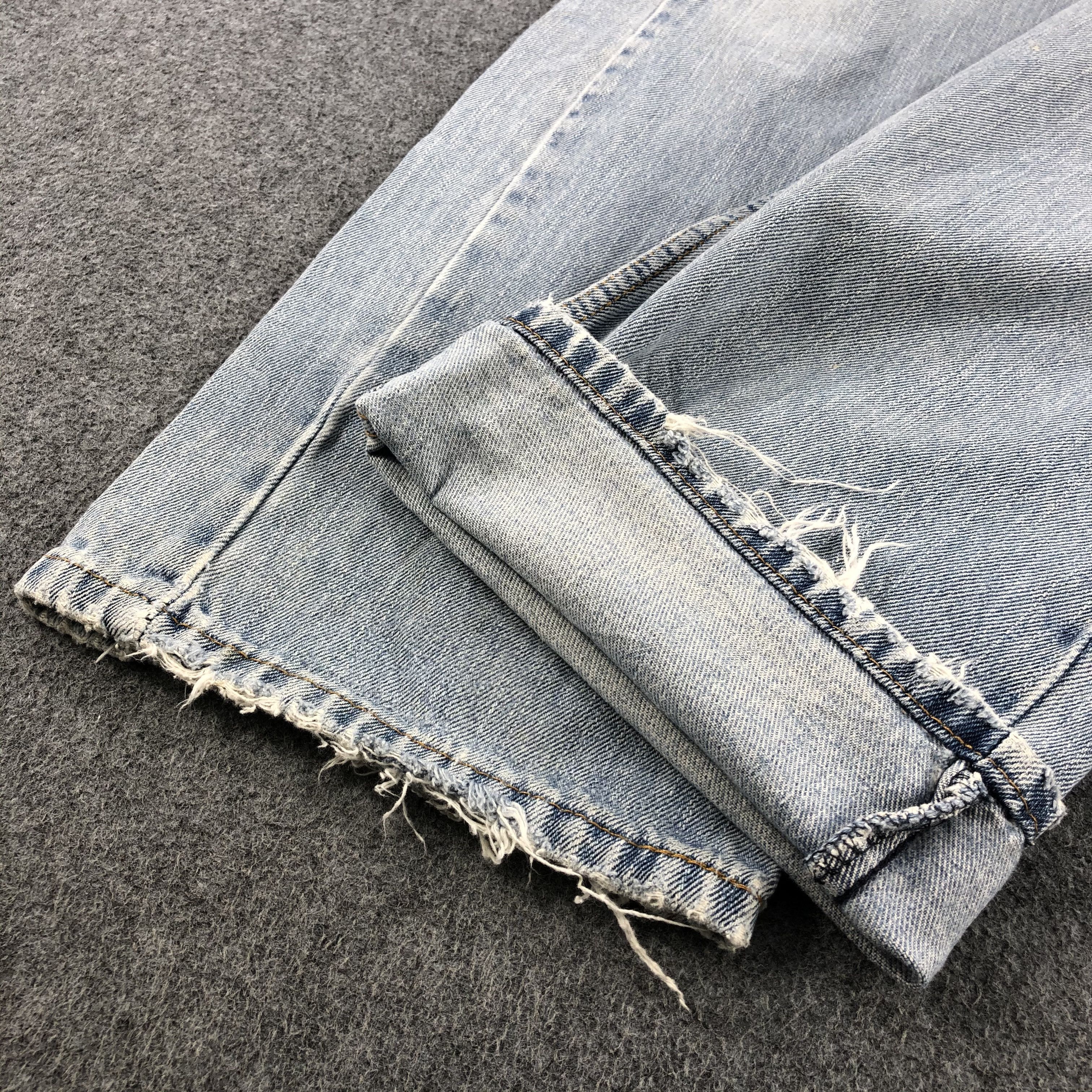Levi's Light Washed Vintage Levis 505 Jeans Distress Denim-J1096 Size US 36 / EU 52 - 7 Thumbnail