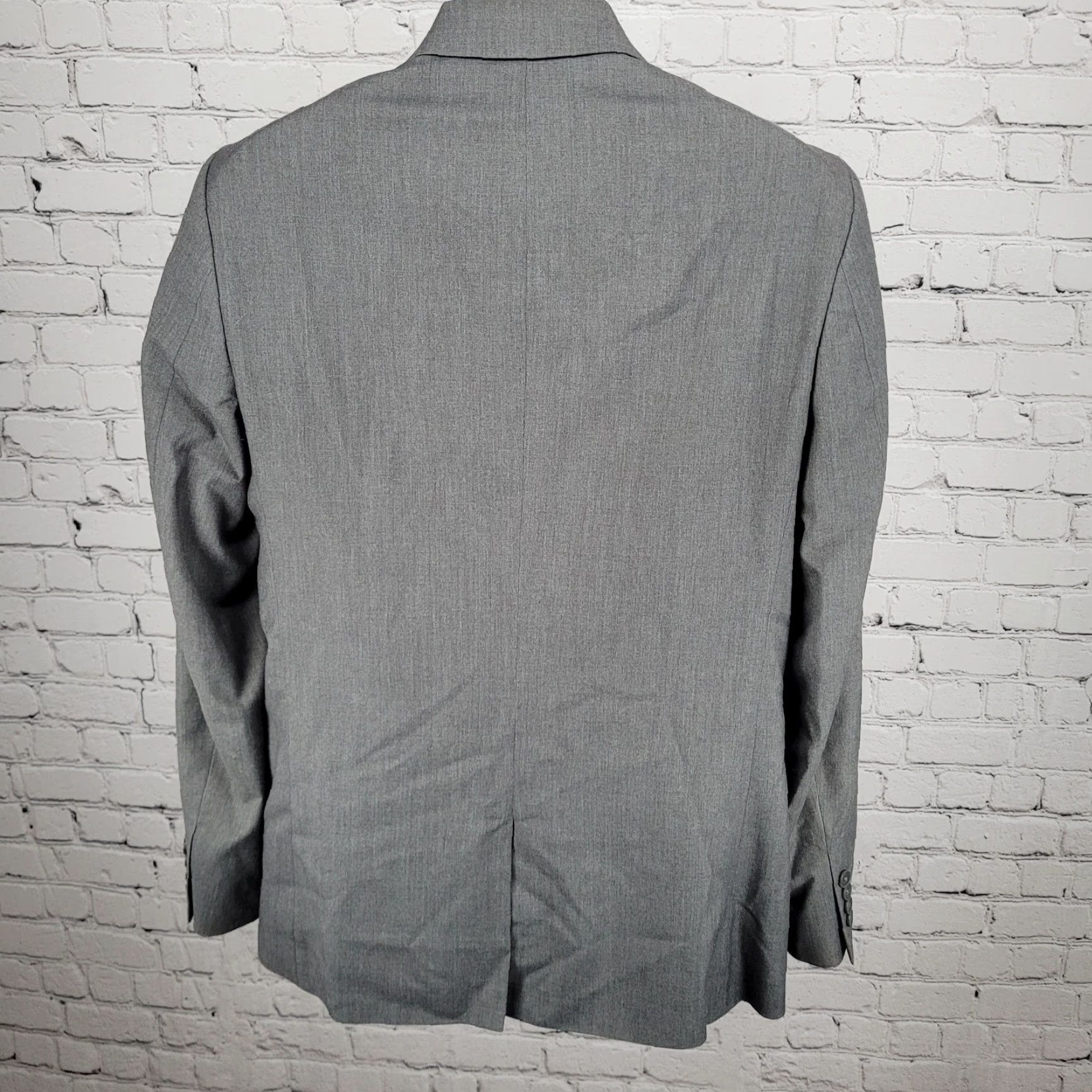 Calvin Klein Calvin Klein Grey Slim Fit 2 Button Vented Notch Blazer Sport Coat Large L Size 42R - 2 Thumbnail