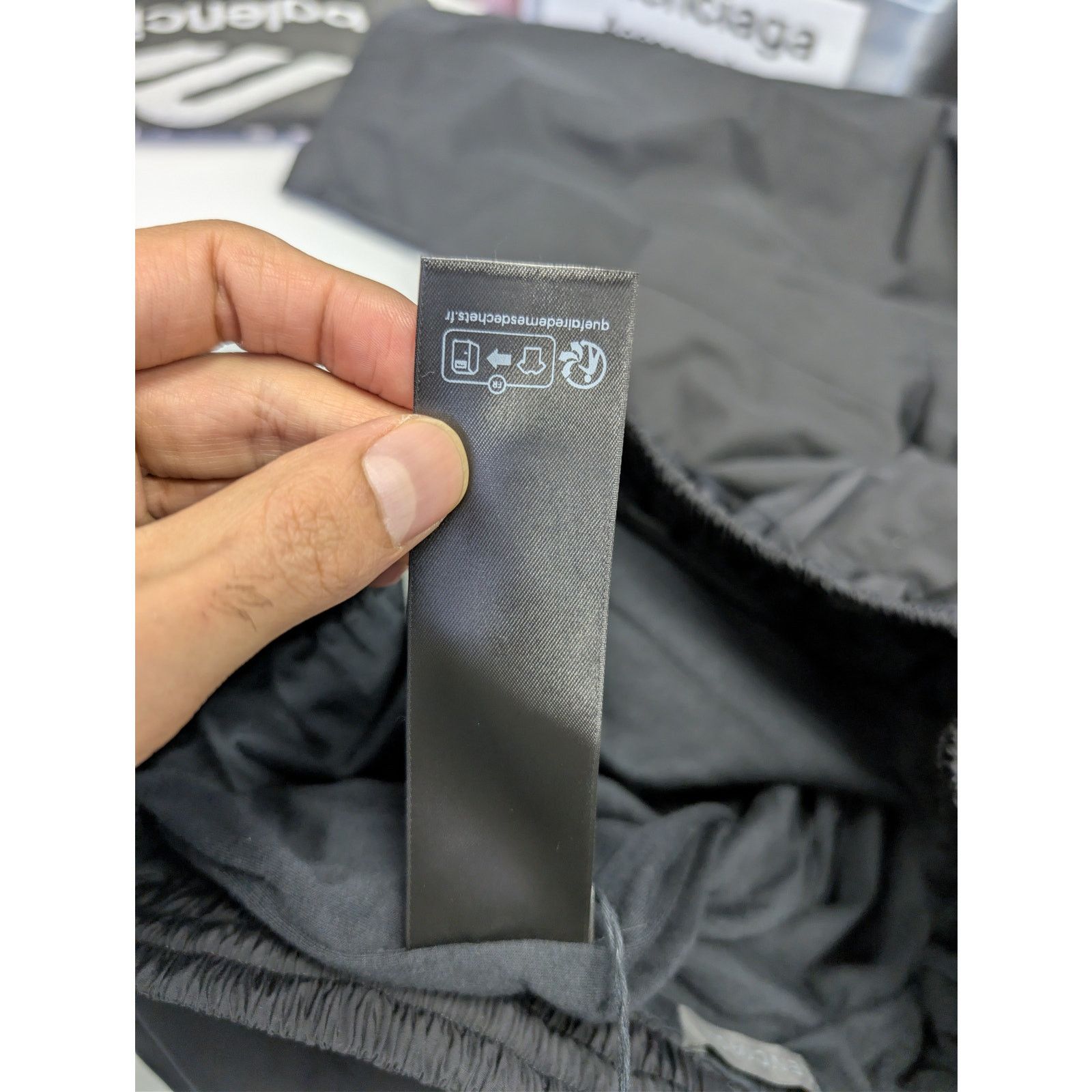 Balenciaga o1rshd1 Techno Poplin Minimal Tracksuit Pants Trousers Black Size US 32 / EU 48 - 17 Thumbnail