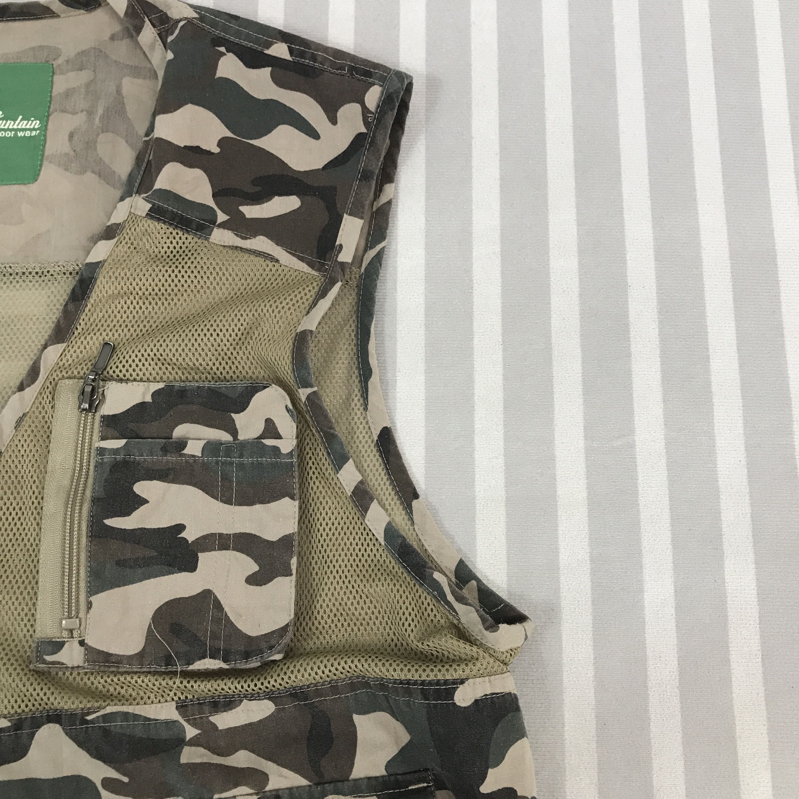 Japanese Brand × Vintage Vintage Fstneam Mountain camo vest tactical Jacket Size US L / EU 52-54 / 3 - 7 Thumbnail