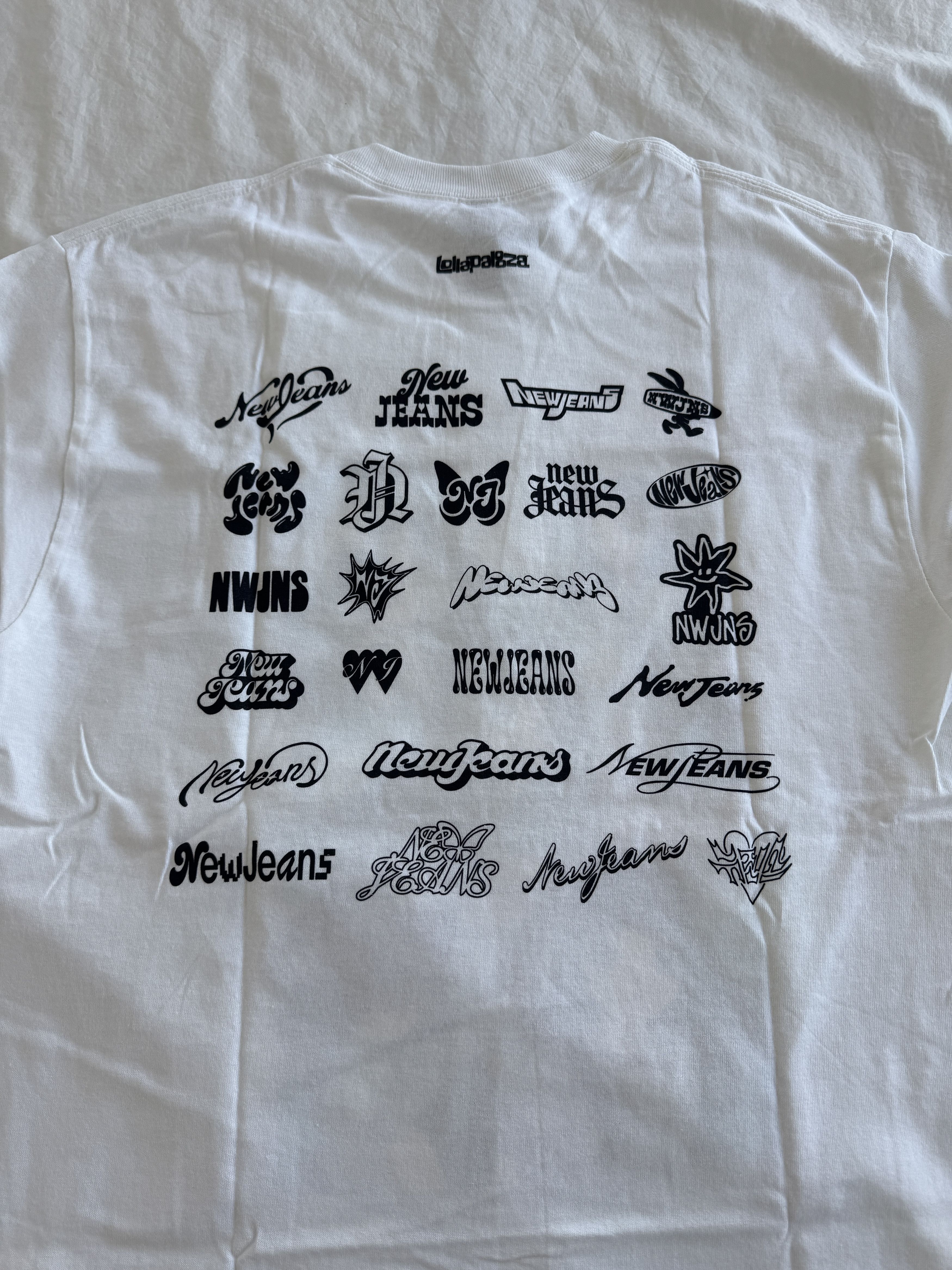 Band Tees Lollapalooza New Jeans tee Size US M / EU 48-50 / 2 - 7 Thumbnail