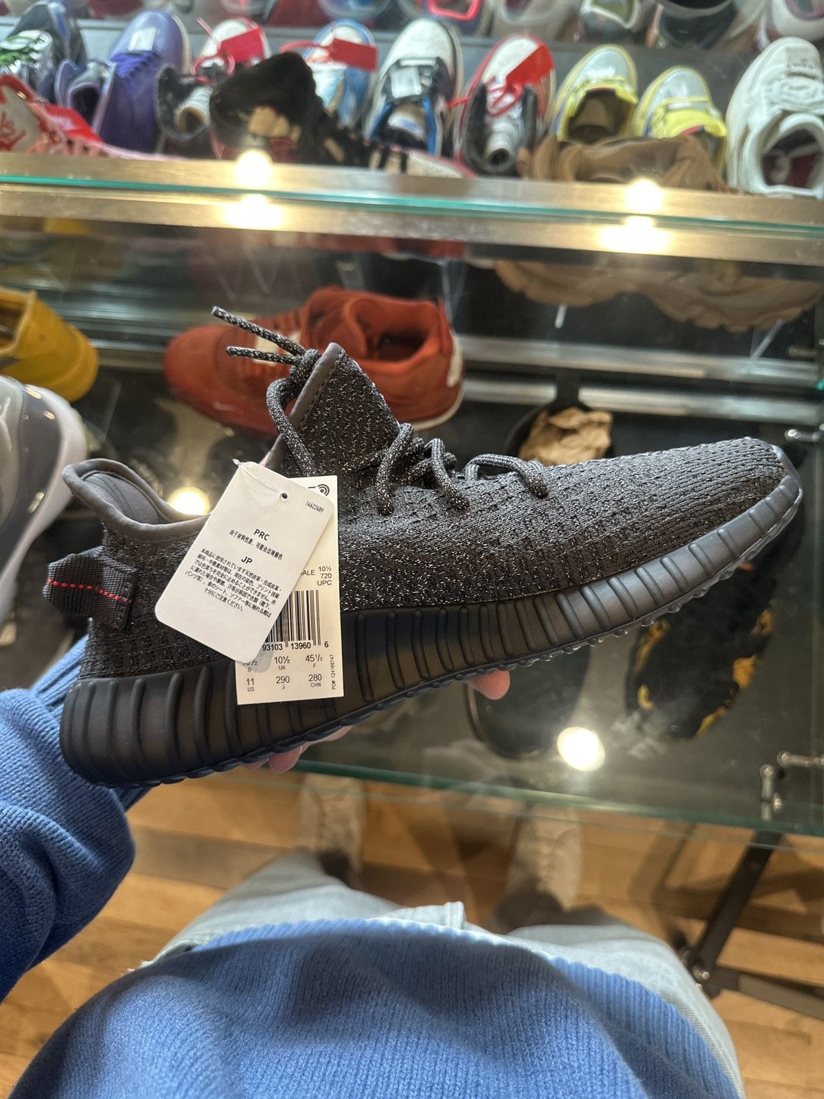 Yeezy Yeezy 350 Boost V2 Static Black Reflective DS OG Size 11 Size US 11 / EU 44 - 8 Thumbnail