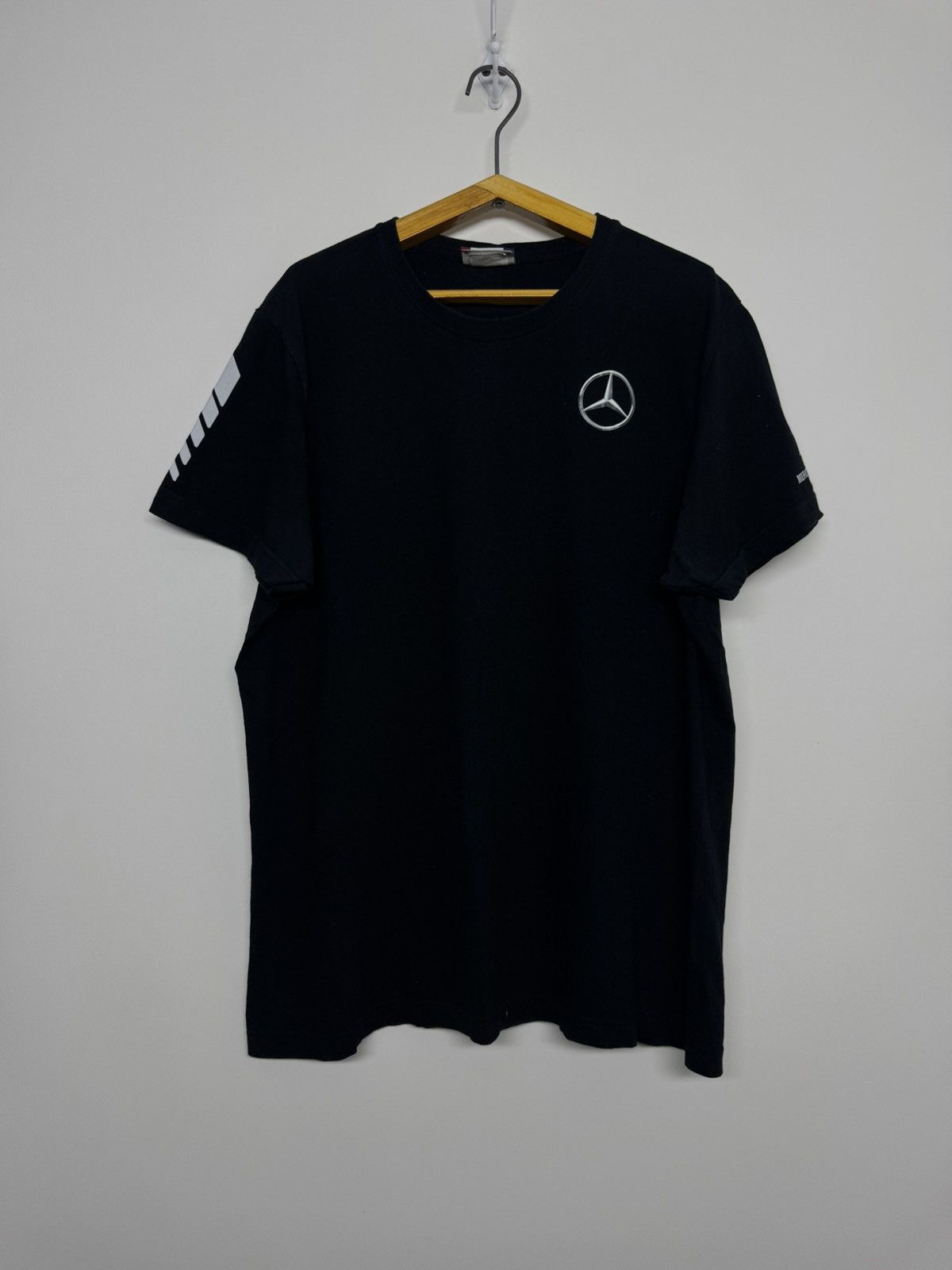Clique Vintage Mercedes Benz Embroidered AMG logo t-shirt Size US L / EU 52-54 / 3 - 1 Thumbnail