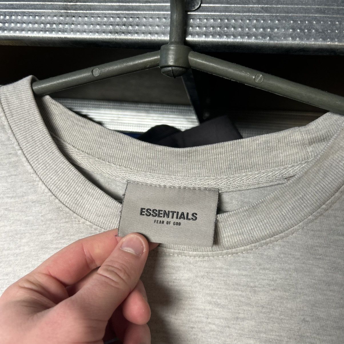 Essentials Luxury Essentials Fear Of God big logo streetwear tee Size US M / EU 48-50 / 2 - 3 Thumbnail
