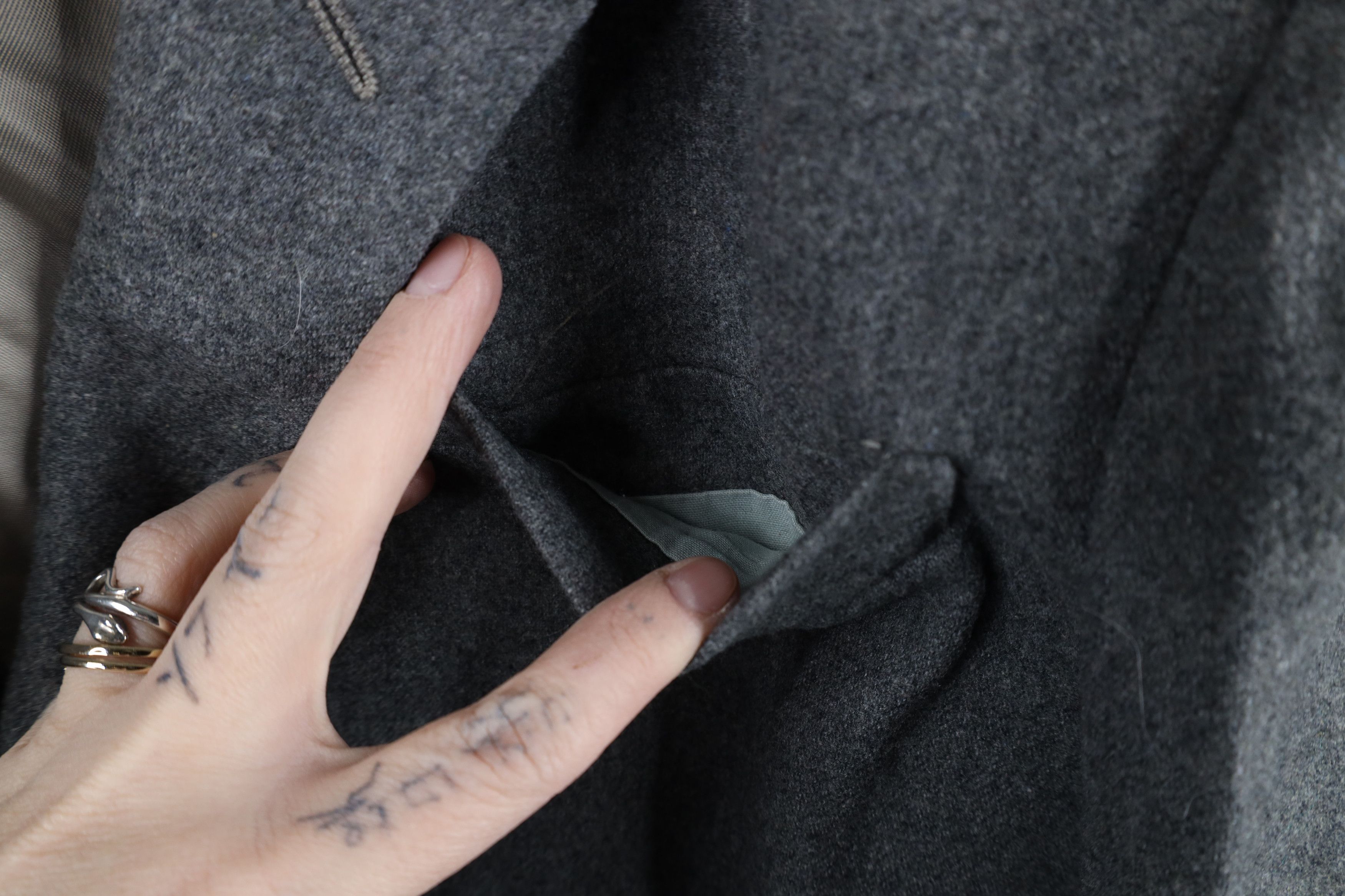 Vintage Vintage 70s Streetwear 2 Button Suit Coat Blazer Jacket Gray Size US L / EU 52-54 / 3 - 7 Thumbnail