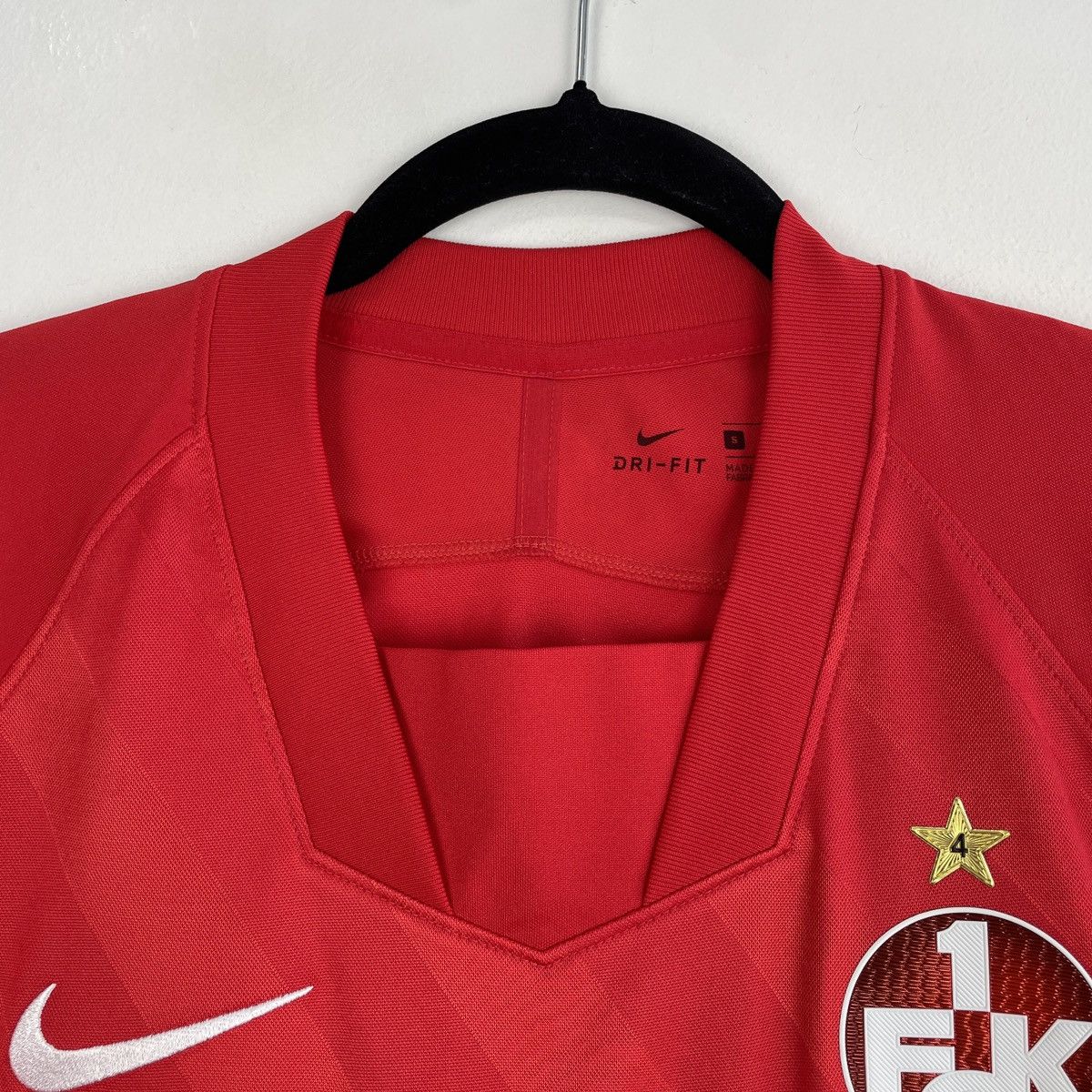 Nike 1. FC Kaiserslautern Home Nike Jersey Fritz Walter 2020/2021 Size US S / EU 44-46 / 1 - 4 Thumbnail