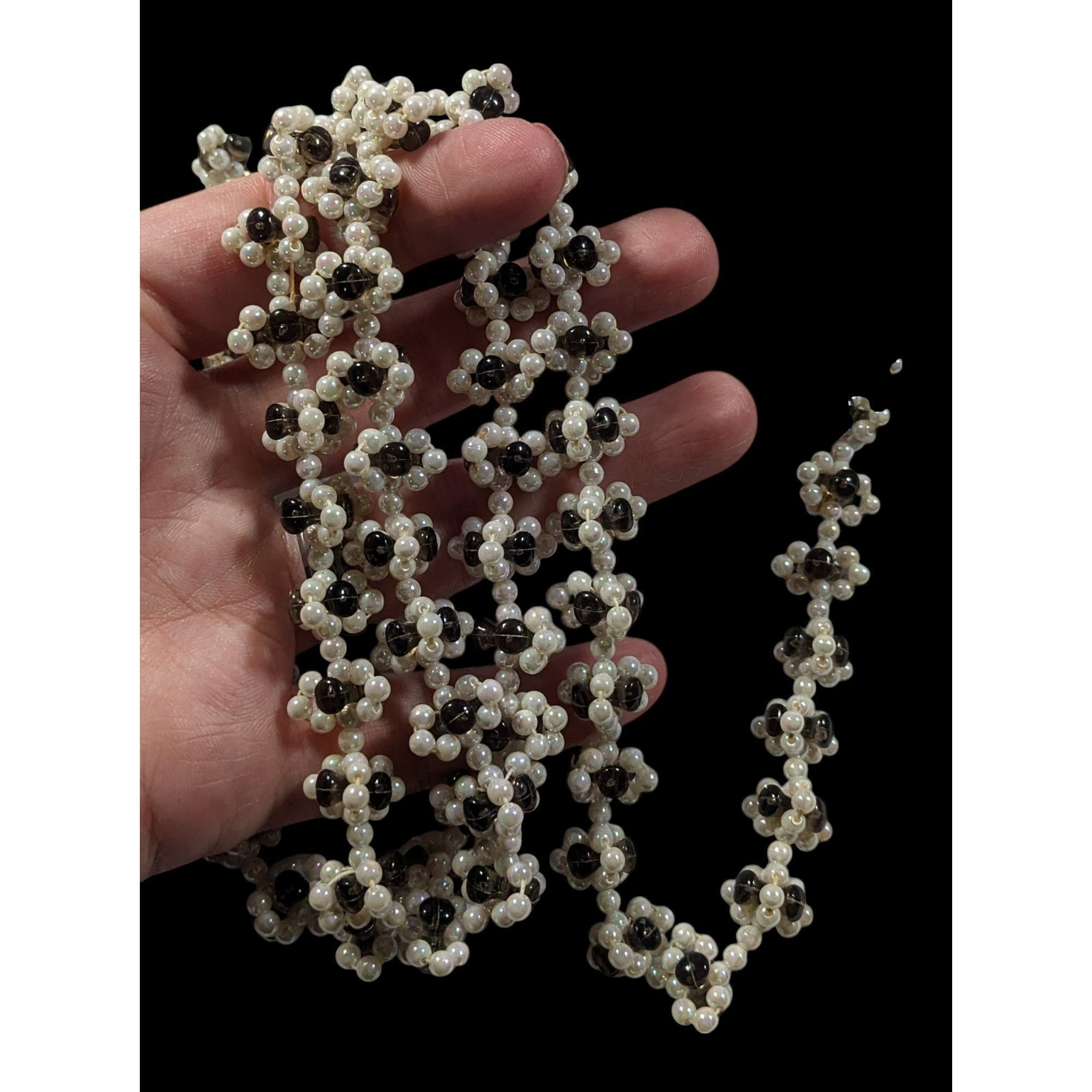 Other Handmade Floral Black And White Beaded Necklace Size ONE SIZE - 7 Thumbnail