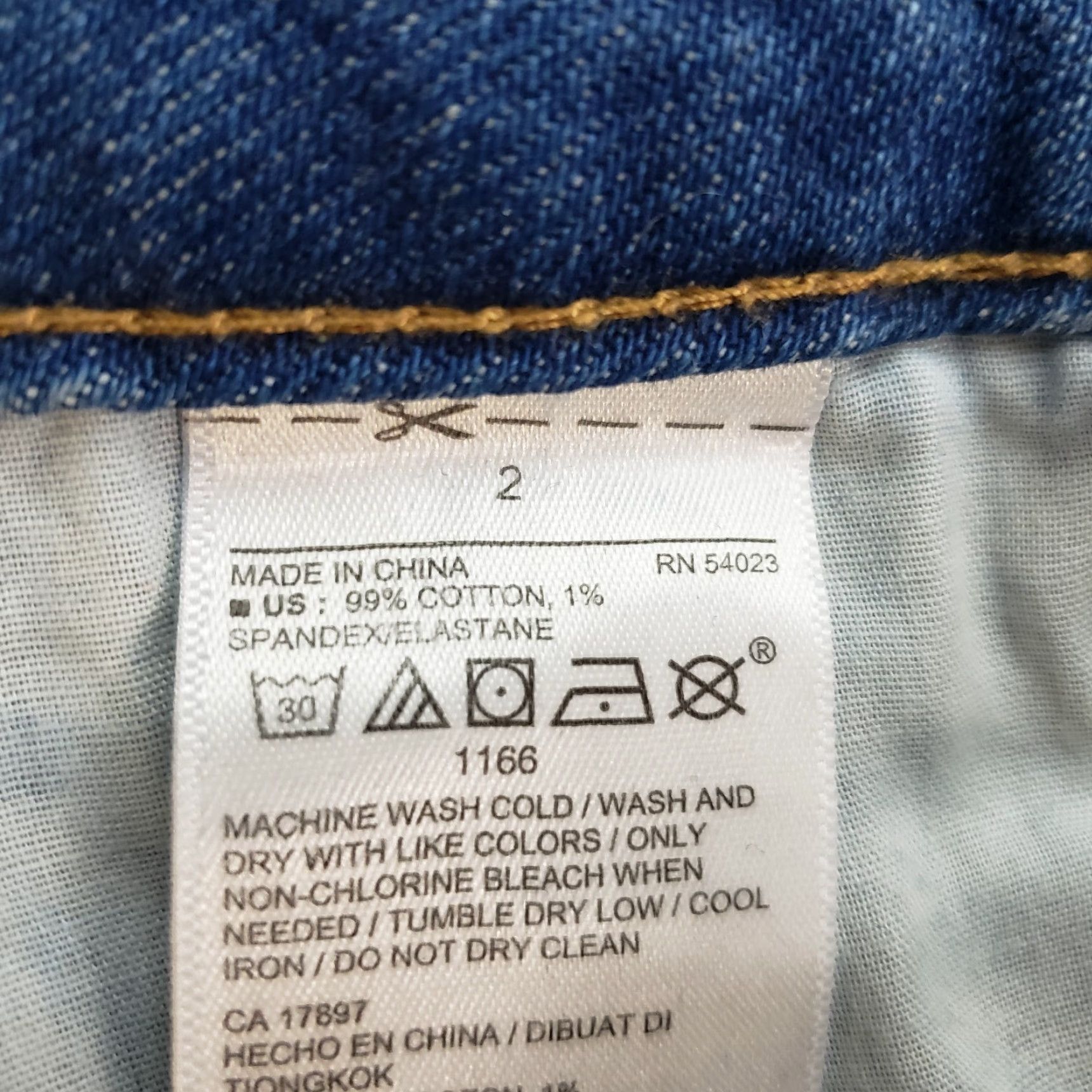 Old Navy Old Navy Womens Power Straight Jeans Sz 2 Blue Medium Wash Raw Hem Jeans Womens 2 Blue Medium Wash Straight Body Rise 9.5 Inseam 27.5 In Waist 14" Size 26" / US 2 / IT 38 - 6 Thumbnail