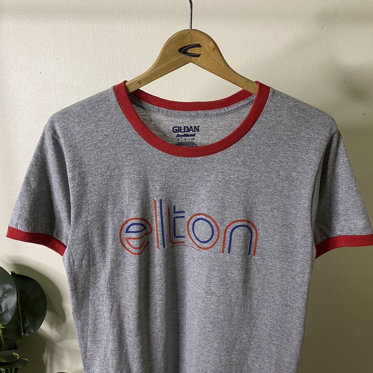 Band Tees × Vintage Y2K Elton John Ringer Tee Size US S / EU 44-46 / 1 - 2 Thumbnail