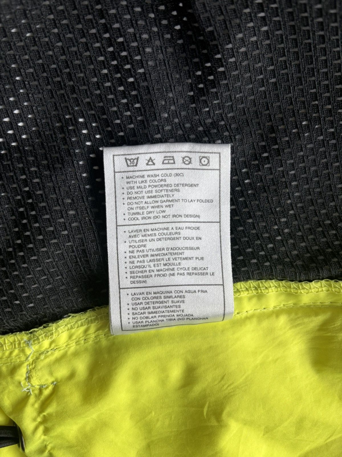 Nike Nike Vintage Yellow Vest US L Size US L / EU 52-54 / 3 - 6 Thumbnail