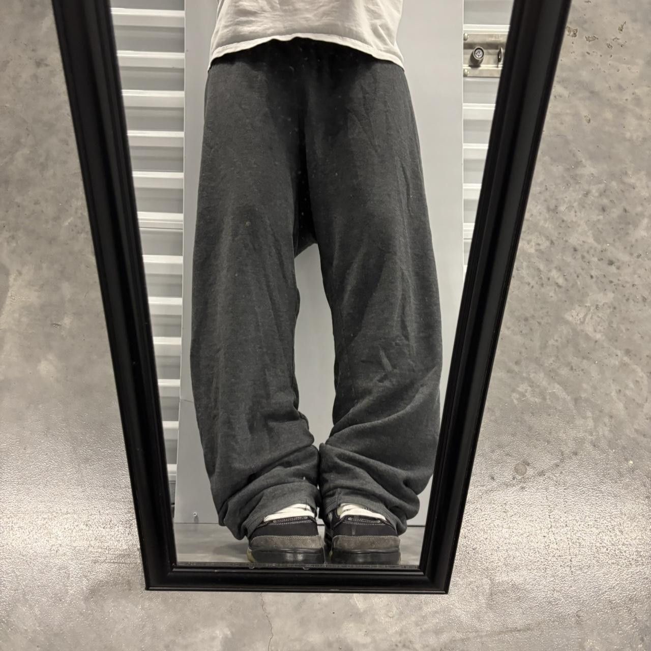 Japanese Brand × Vintage Crazy Vintage Y2K/2000s Dark Grey Essential Sweatpants! Size US 32 / EU 48 - 1 Thumbnail