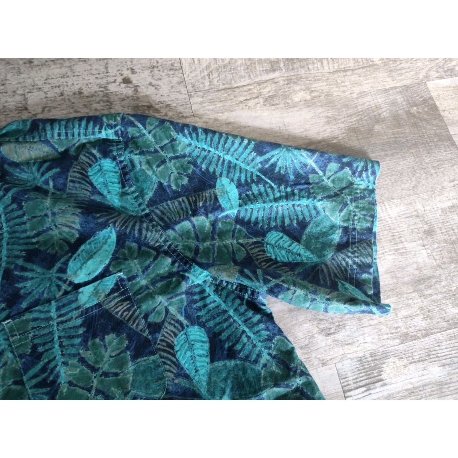 Vintage VINTAGE L.L. BEAN Mens Shirt Short Sleeve Cotton Floral Tropical Leaves Fern Blue Summer Casual Size US M / EU 48-50 / 2 - 3 Thumbnail