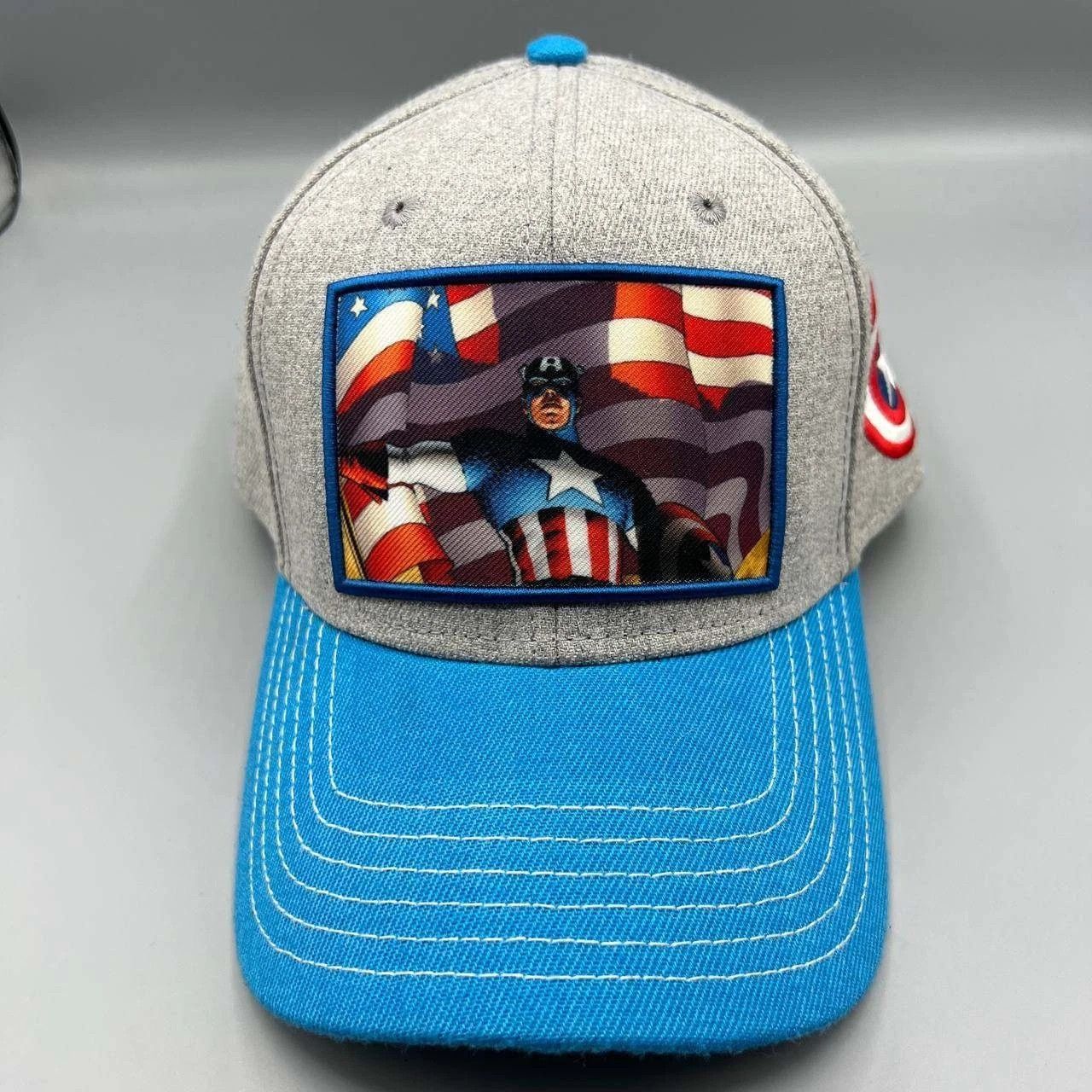Marvel Comics Captain America Flag Hat Men Gray Blue Marvel Snap Back Cap Size ONE SIZE - 1 Thumbnail