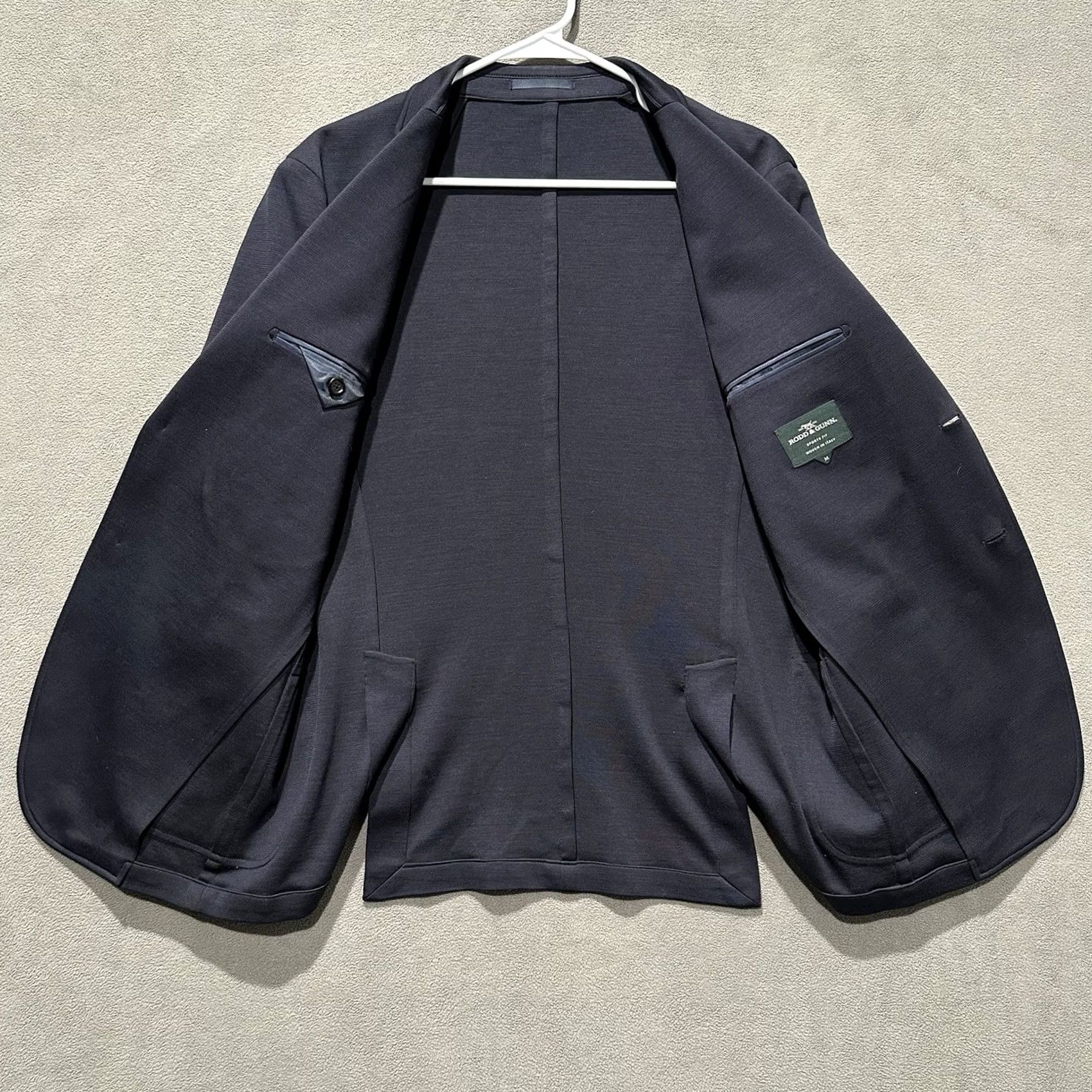 Rodd & Gunn Rodd & Gunn Blazer Mens Medium Navy Blue Wool Surgeons Cuff Sports Jacket Short Notch 42 Chest Flat Front Double-Vented Size 40R - 3 Thumbnail